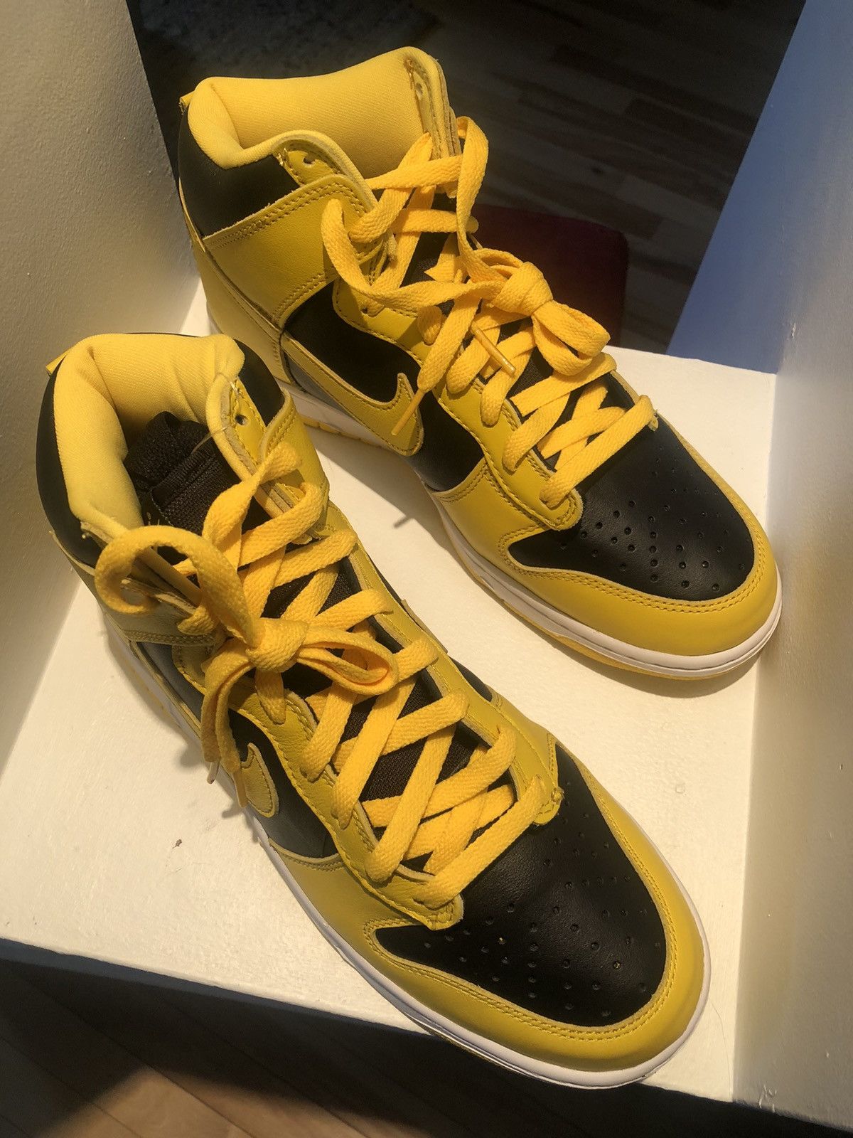 Nike Dunk Hi Varsity Maize Size US 9 / EU 42 - 3 Thumbnail