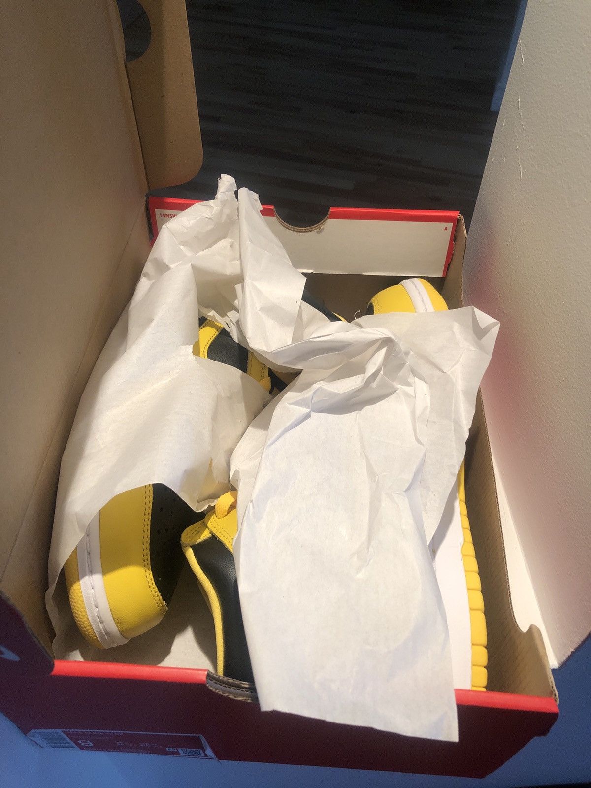 Nike Dunk Hi Varsity Maize Size US 9 / EU 42 - 10 Thumbnail