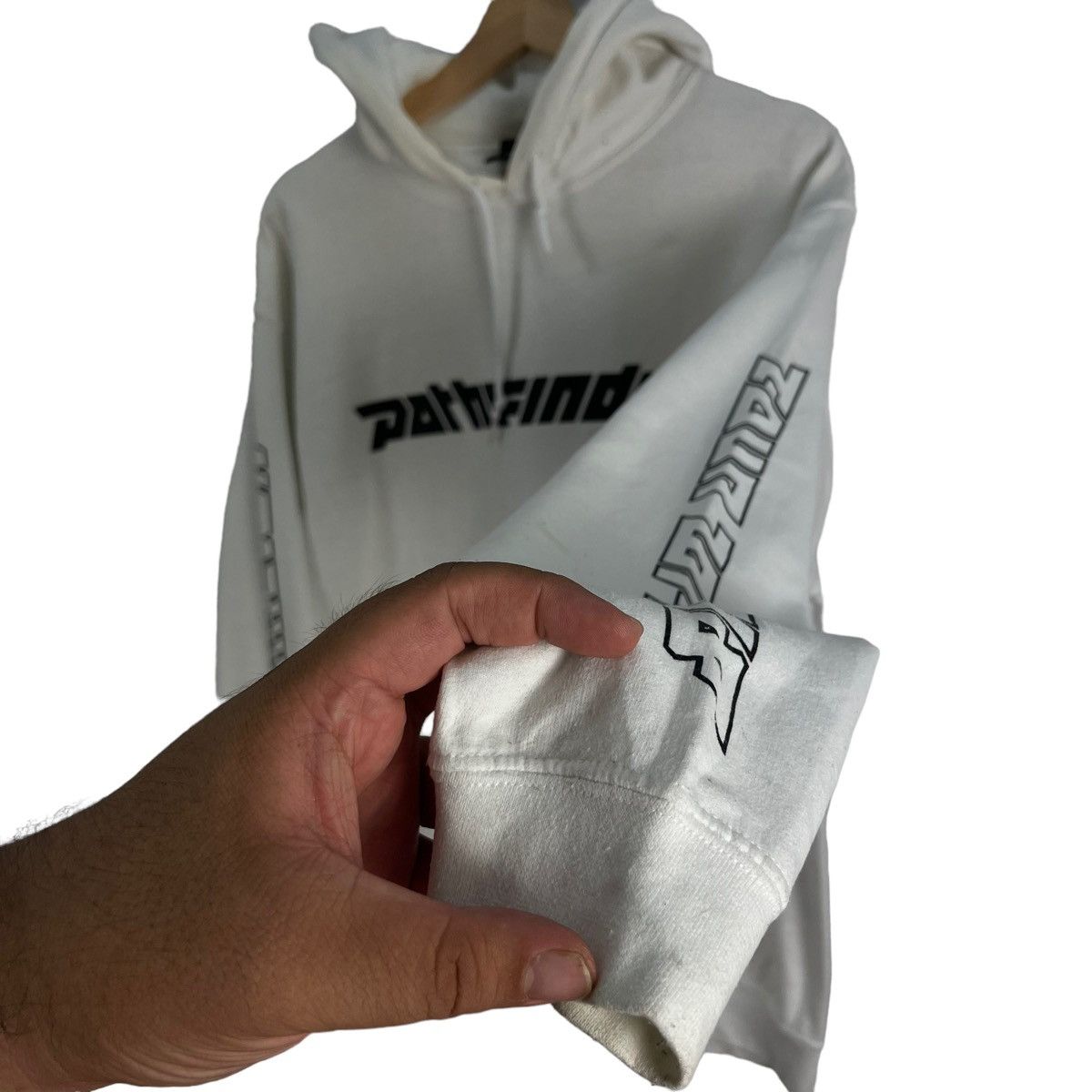 Japanese Brand RARE PATHFINDER HOODIE PULL OVER BIG LOGO STREETWEAR STYLE Size US M / EU 48-50 / 2 - 4 Thumbnail