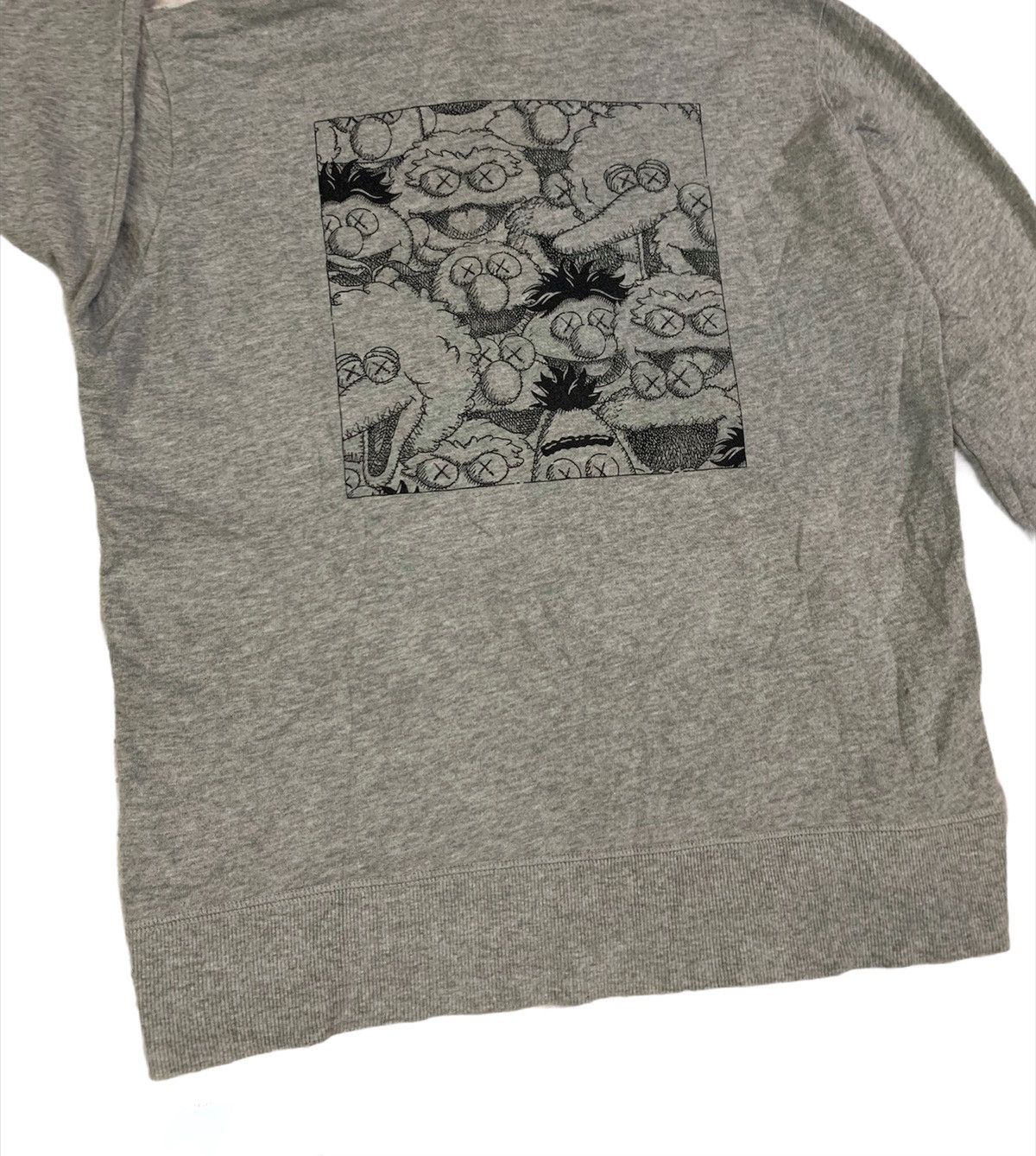 Kaws × Uniqlo Sesame Street x Kaws x Uniqlo Grey Hoodie Size US M / EU 48-50 / 2 - 2 Thumbnail