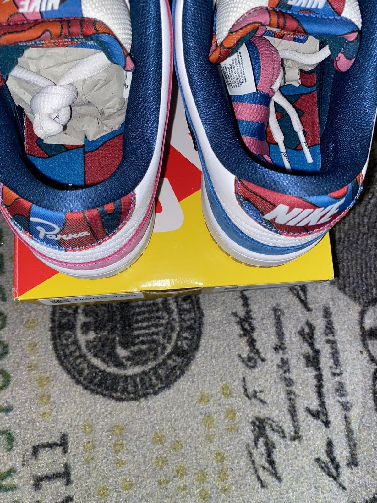 Nike × Parra Nike SB Dunk Low Pro QS Parra (Friends and Family) Size US 9 / EU 42 - 5 Thumbnail