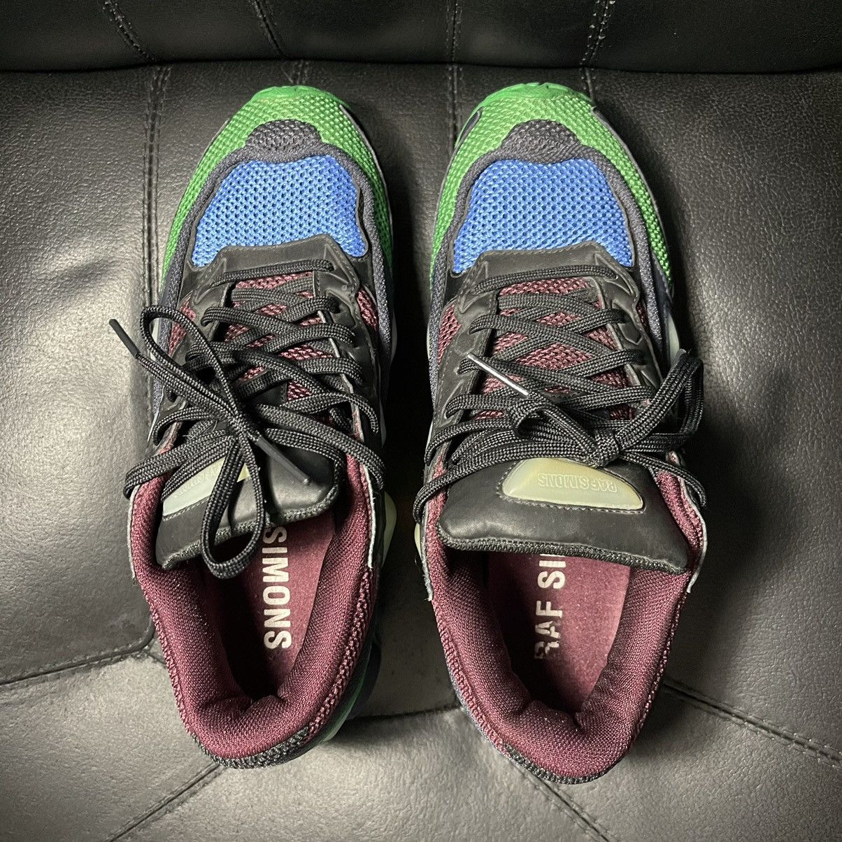Adidas × Raf Simons Adidas Raf Simons Ozweego Maroon Size US 8 / EU 41 - 7 Thumbnail