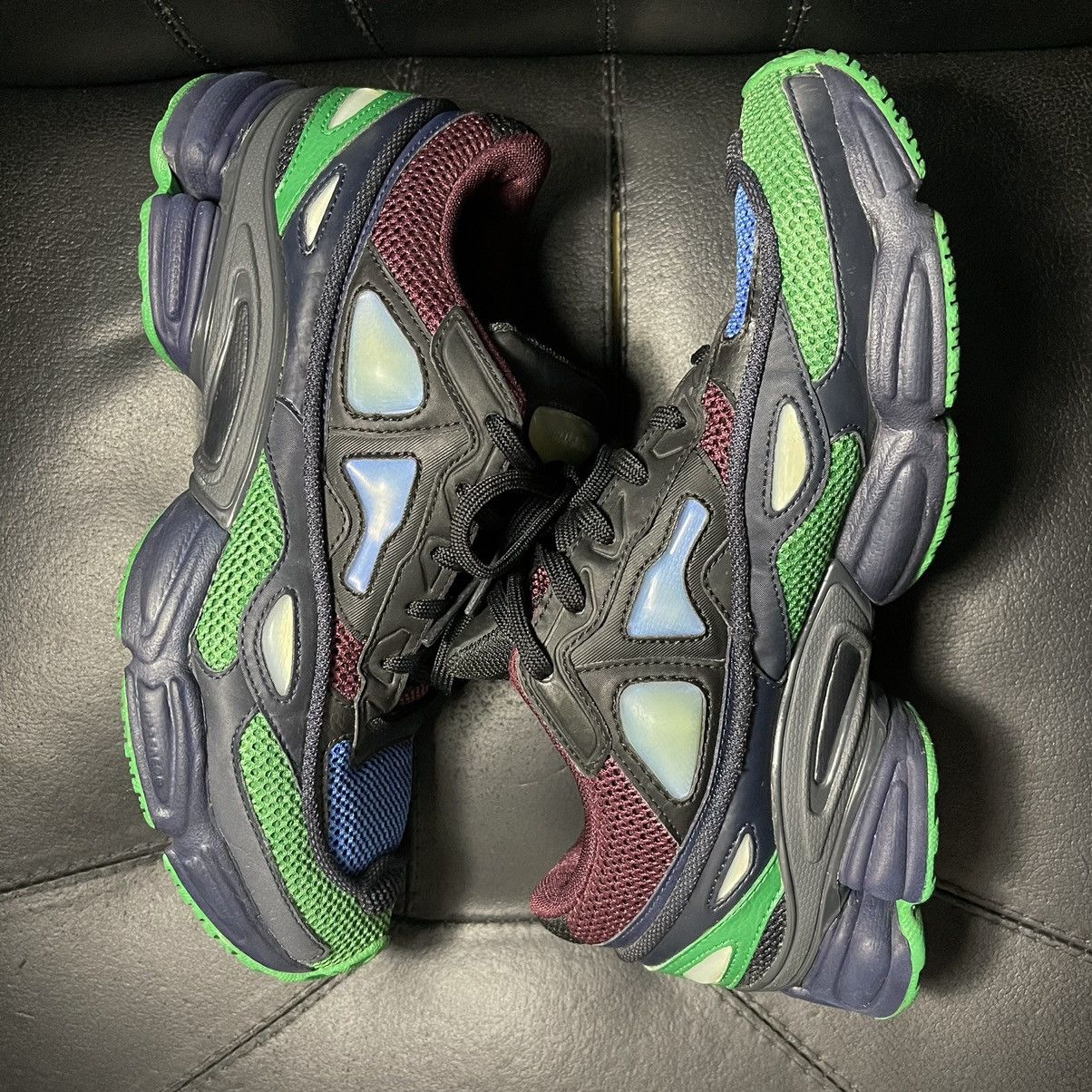 Adidas × Raf Simons Adidas Raf Simons Ozweego Maroon Size US 8 / EU 41 - 4 Thumbnail