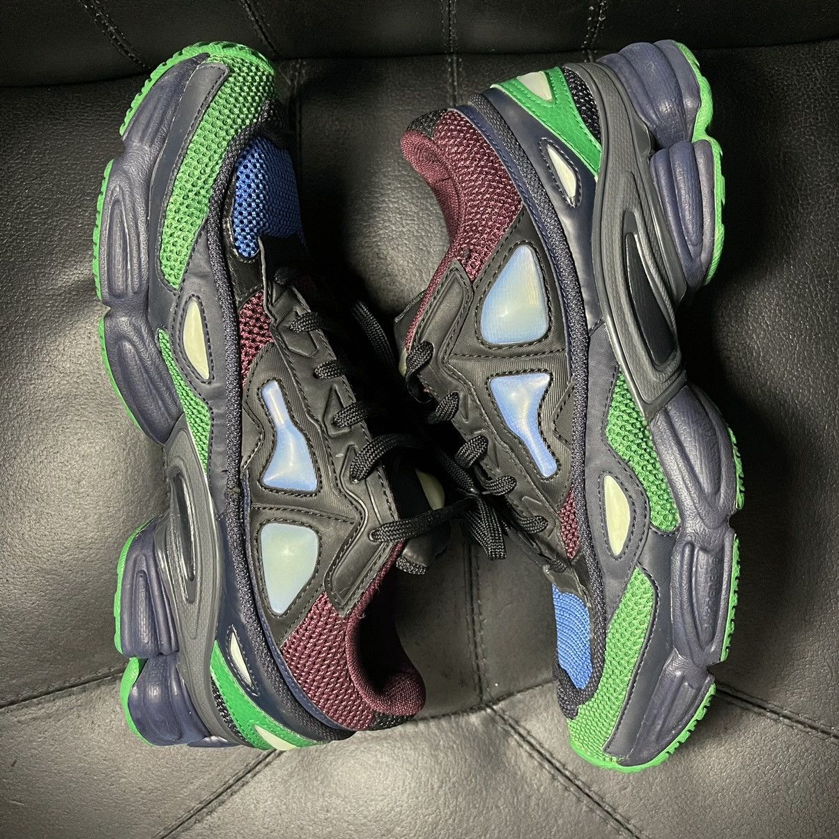 Adidas × Raf Simons Adidas Raf Simons Ozweego Maroon Size US 8 / EU 41 - 5 Thumbnail