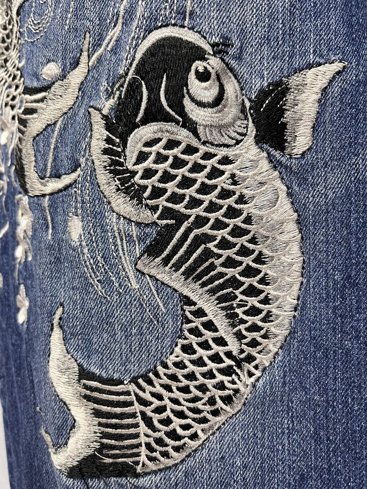 Karakuri Tamashii OSCAR Karakuri Sukajan Embroidery Tattoo Wear Fish Koi Denim Size US 31 - 6 Thumbnail
