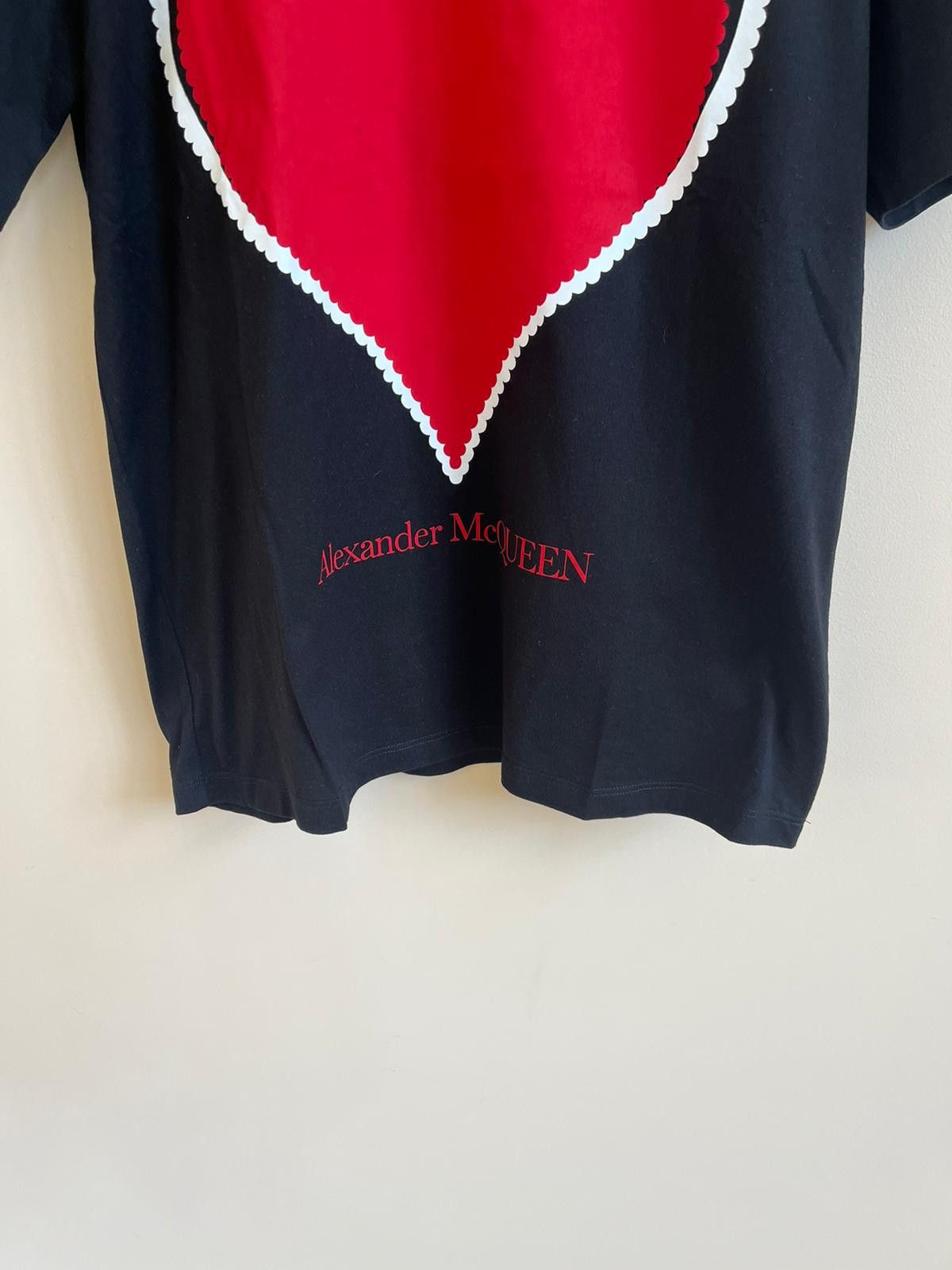 Alexander McQueen T-Shirt in Black Size US S / EU 44-46 / 1 - 7 Thumbnail