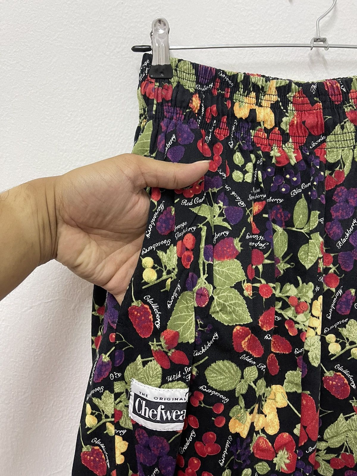 Japanese Brand × Vintage Vintage Cheswear Fruits Fullprint Sweatpants Size US 34 / EU 50 - 5 Thumbnail