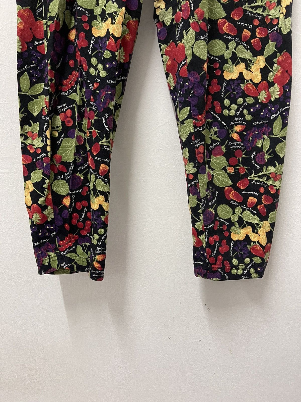 Japanese Brand × Vintage Vintage Cheswear Fruits Fullprint Sweatpants Size US 34 / EU 50 - 3 Thumbnail