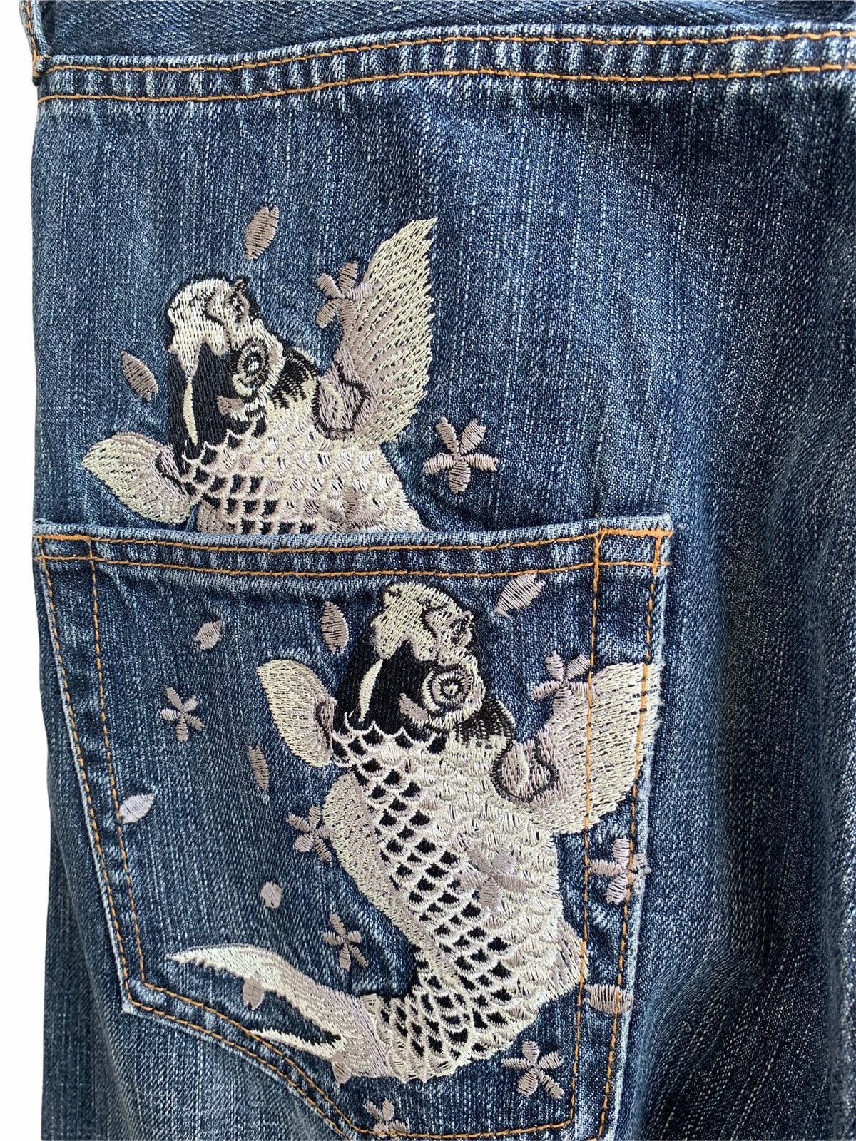 Japanese Brand Vintage Japanese Traditional Embroidery Fish Koi Denim Size US 34 / EU 50 - 7 Thumbnail