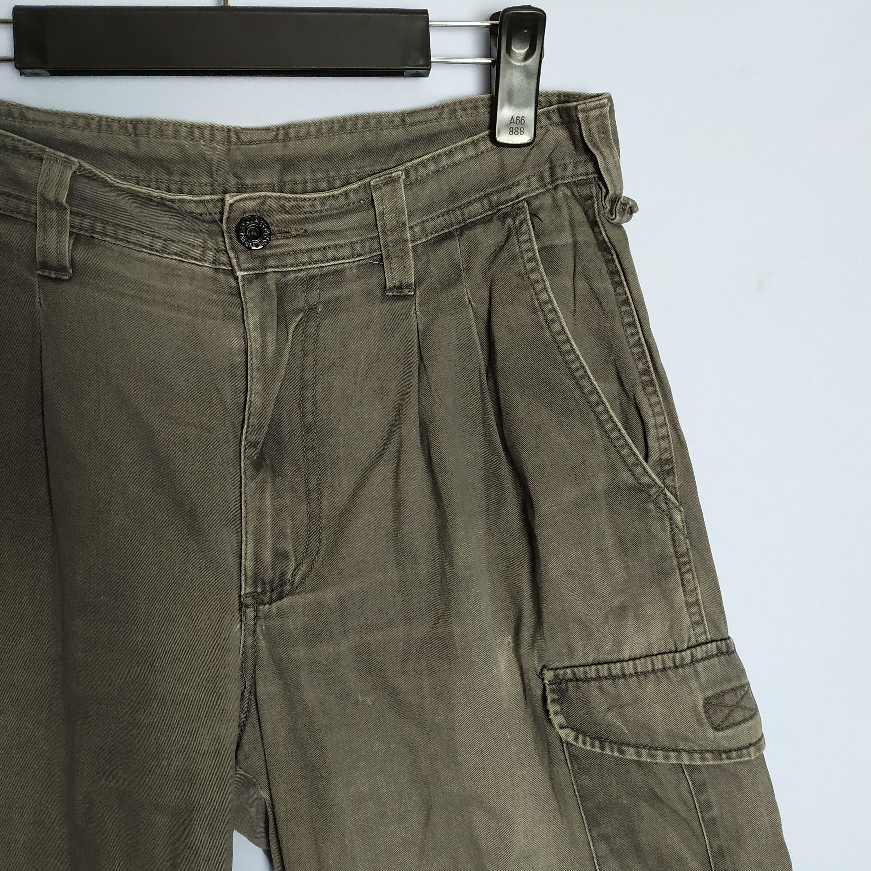 Japanese Brand UNIVERSAL STREETWEAR FADED COLOR CARGO PANTS Size US 30 / EU 46 - 2 Thumbnail