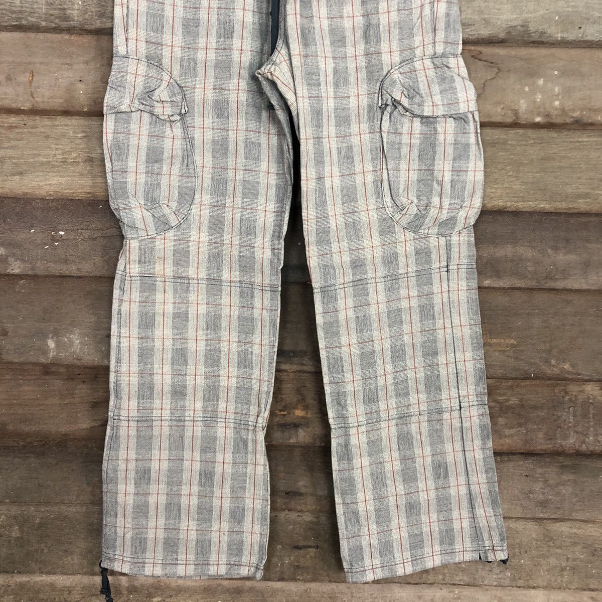 Japanese Brand Takeo Kikuchi japan checkered Multipocket Cargo Pants #3810 Size US 26 / EU 42 - 3 Thumbnail