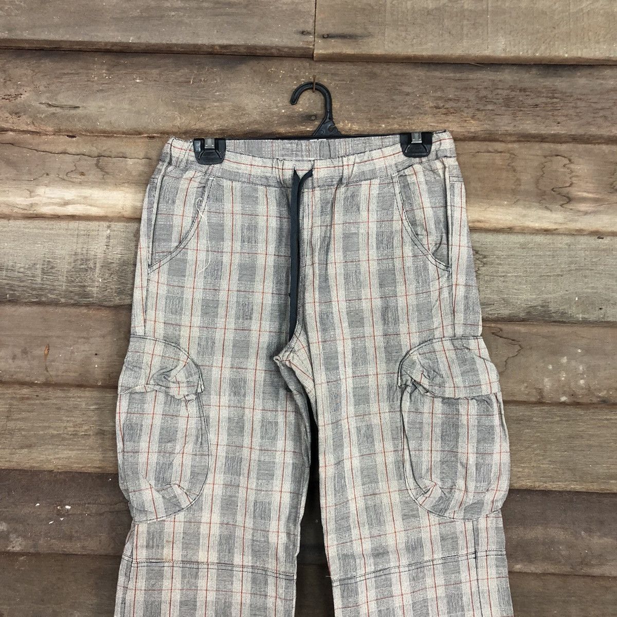 Japanese Brand Takeo Kikuchi japan checkered Multipocket Cargo Pants #3810 Size US 26 / EU 42 - 2 Thumbnail