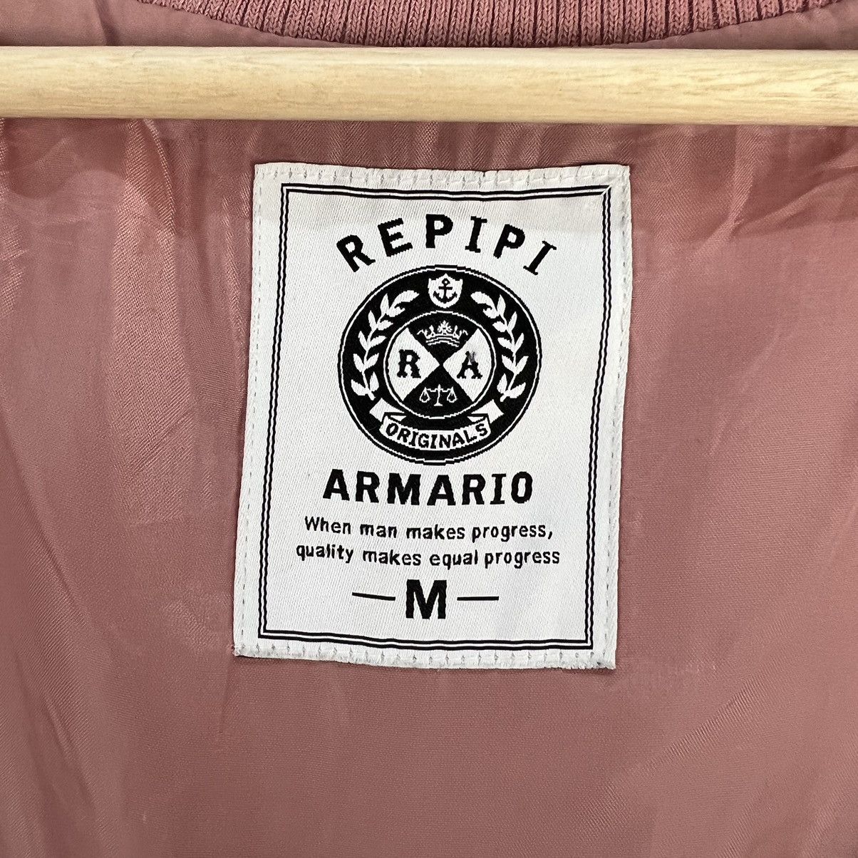 Japanese Brand VINTAGE VARSITY JACKET REPIPI ARMARIO JAPAN BIG LOGO Size US M / EU 48-50 / 2 - 11 Thumbnail