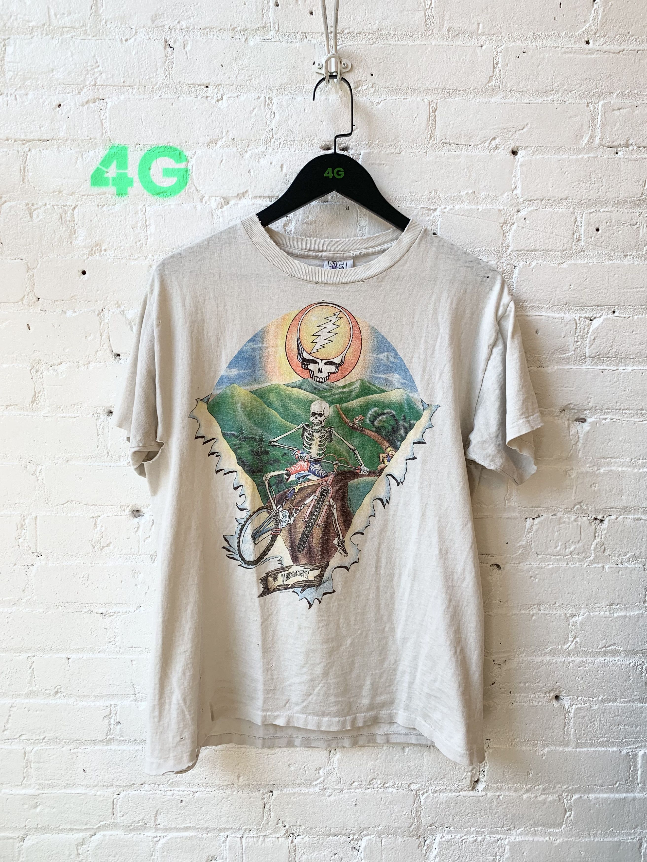 Vintage Vintage Thrashed Grateful Dead Single Stitch Size US L / EU 52-54 / 3 - 1 Thumbnail