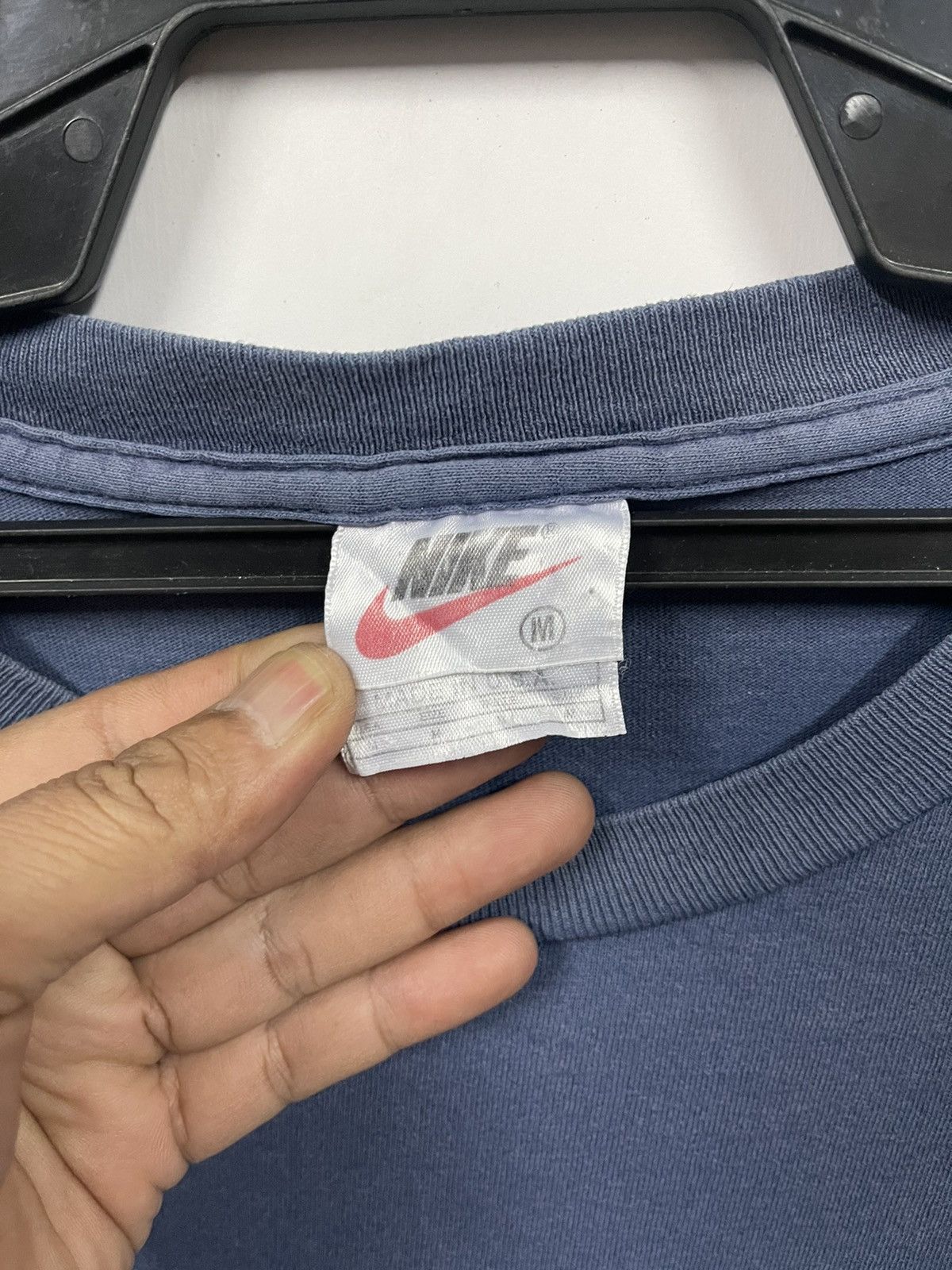 Nike × Vintage Vintage 1996 Nike Court Big Logo Faded Tshirt 90s Size US L / EU 52-54 / 3 - 8 Thumbnail