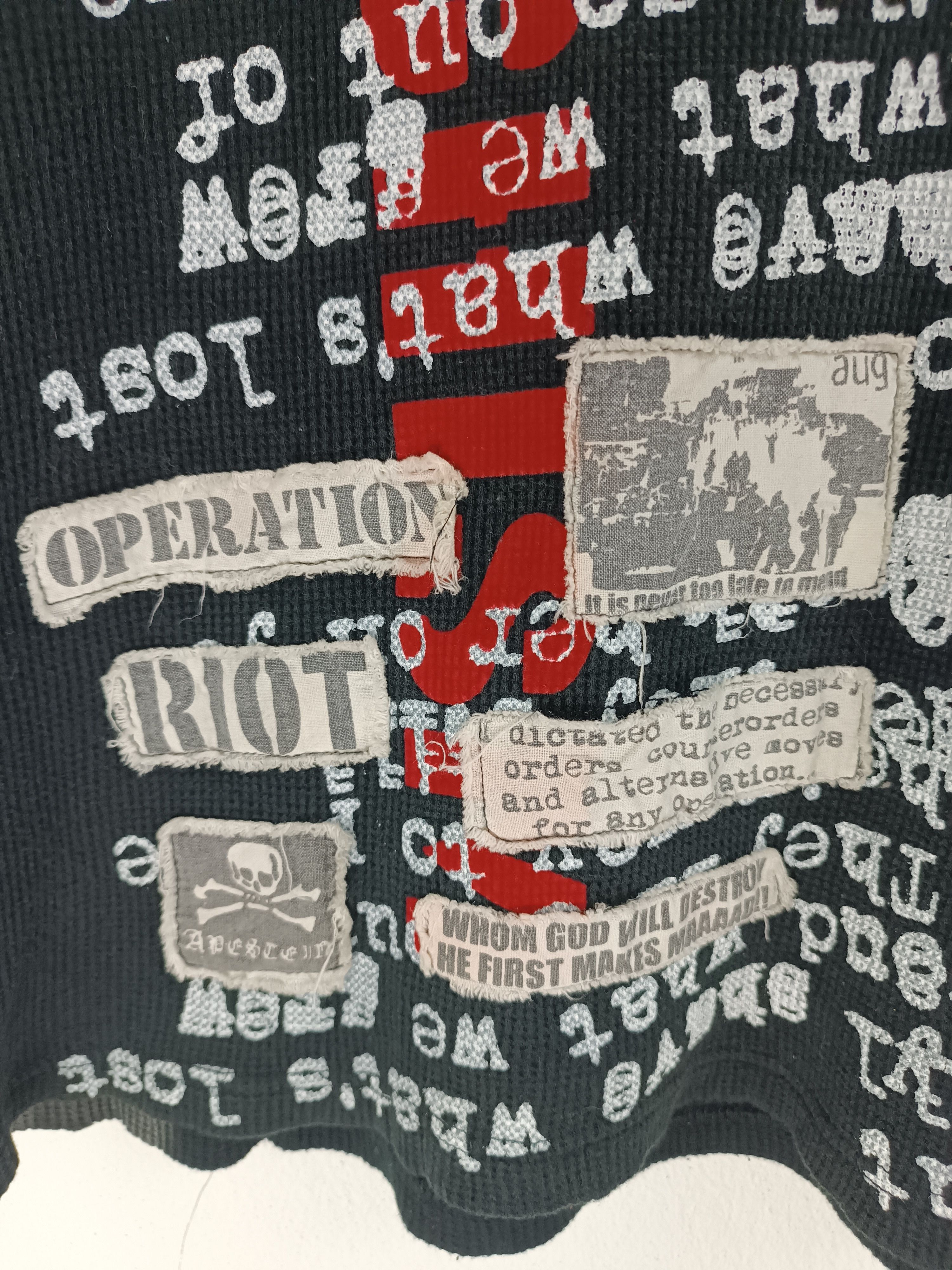 Japanese Brand RARE🔥VTG APESTEIN ANARCHISM RIOT SKULL LGB PUNK INTHEATTIC Size US L / EU 52-54 / 3 - 8 Thumbnail