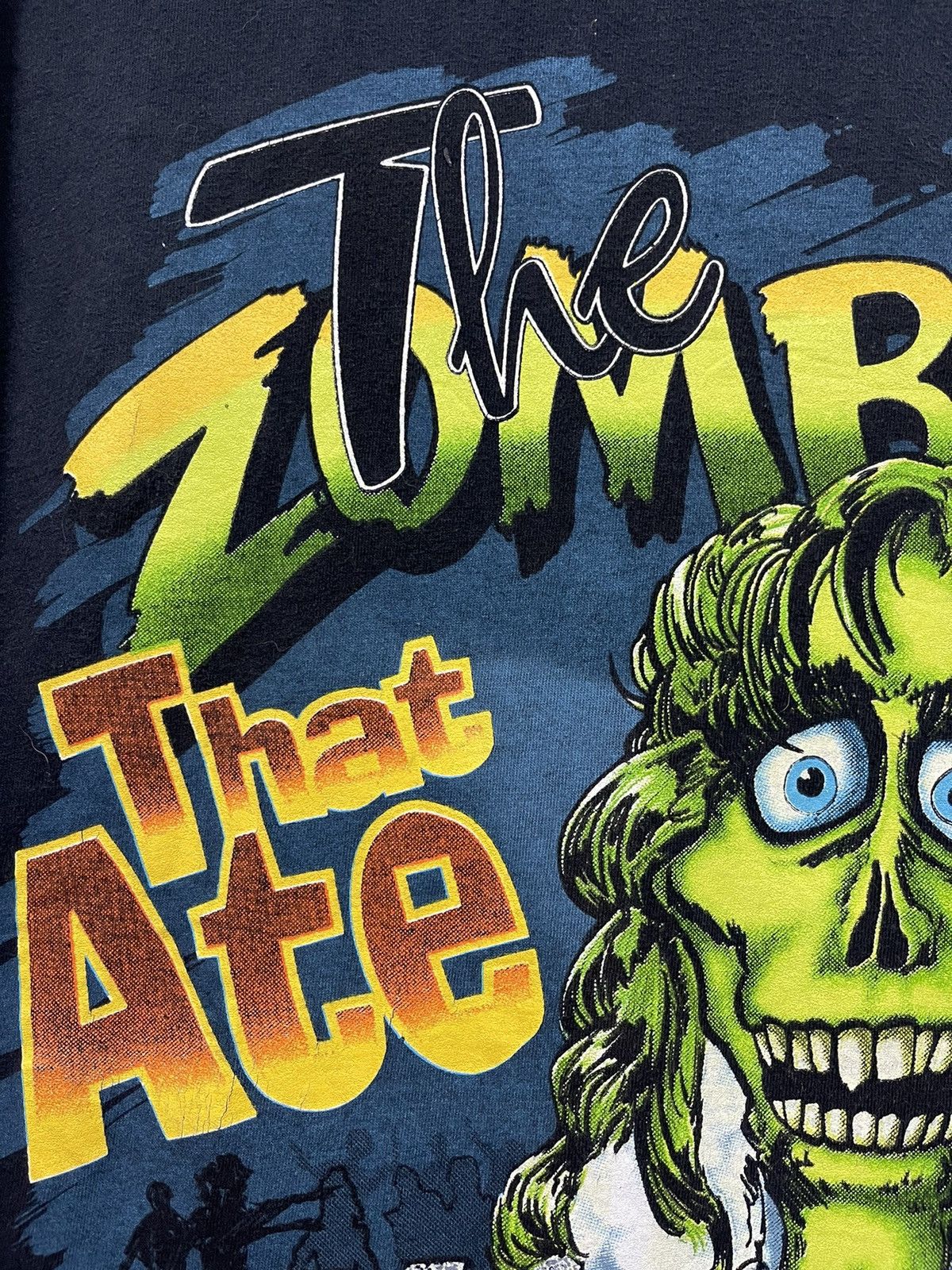 Expert Horror Vintage 1994 The Zombies That Ate Halloween Horror T Shirt Size US XL / EU 56 / 4 - 7 Thumbnail