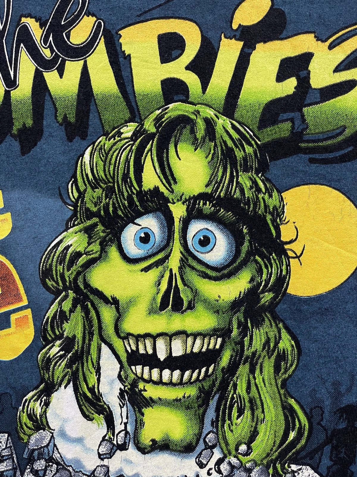 Expert Horror Vintage 1994 The Zombies That Ate Halloween Horror T Shirt Size US XL / EU 56 / 4 - 5 Thumbnail