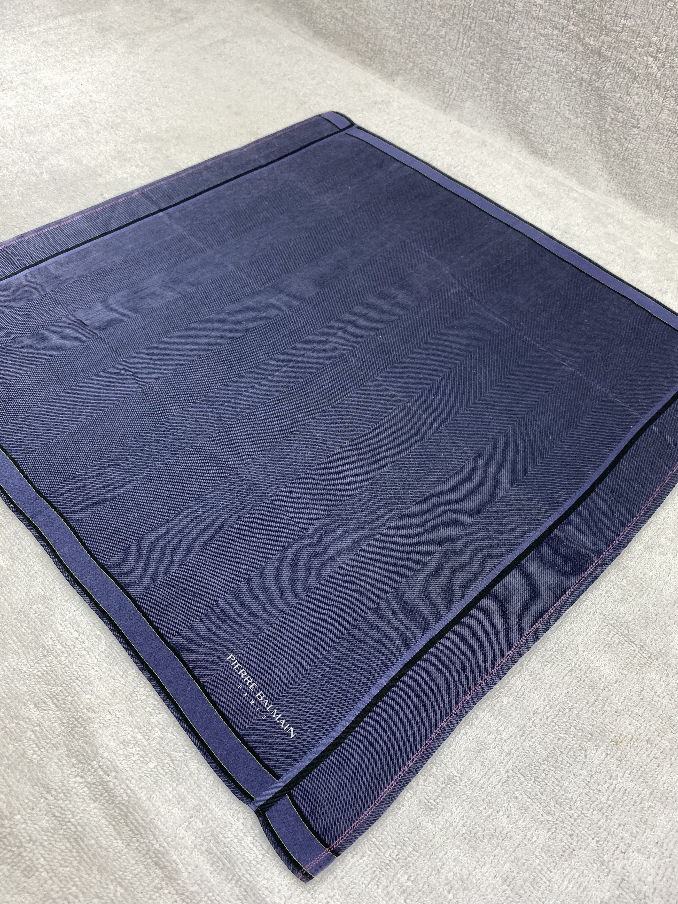 Pierre Balmain × Vintage Pierre Balmain Handkerchief / Bandana / Neckerchief Size ONE SIZE - 4 Thumbnail