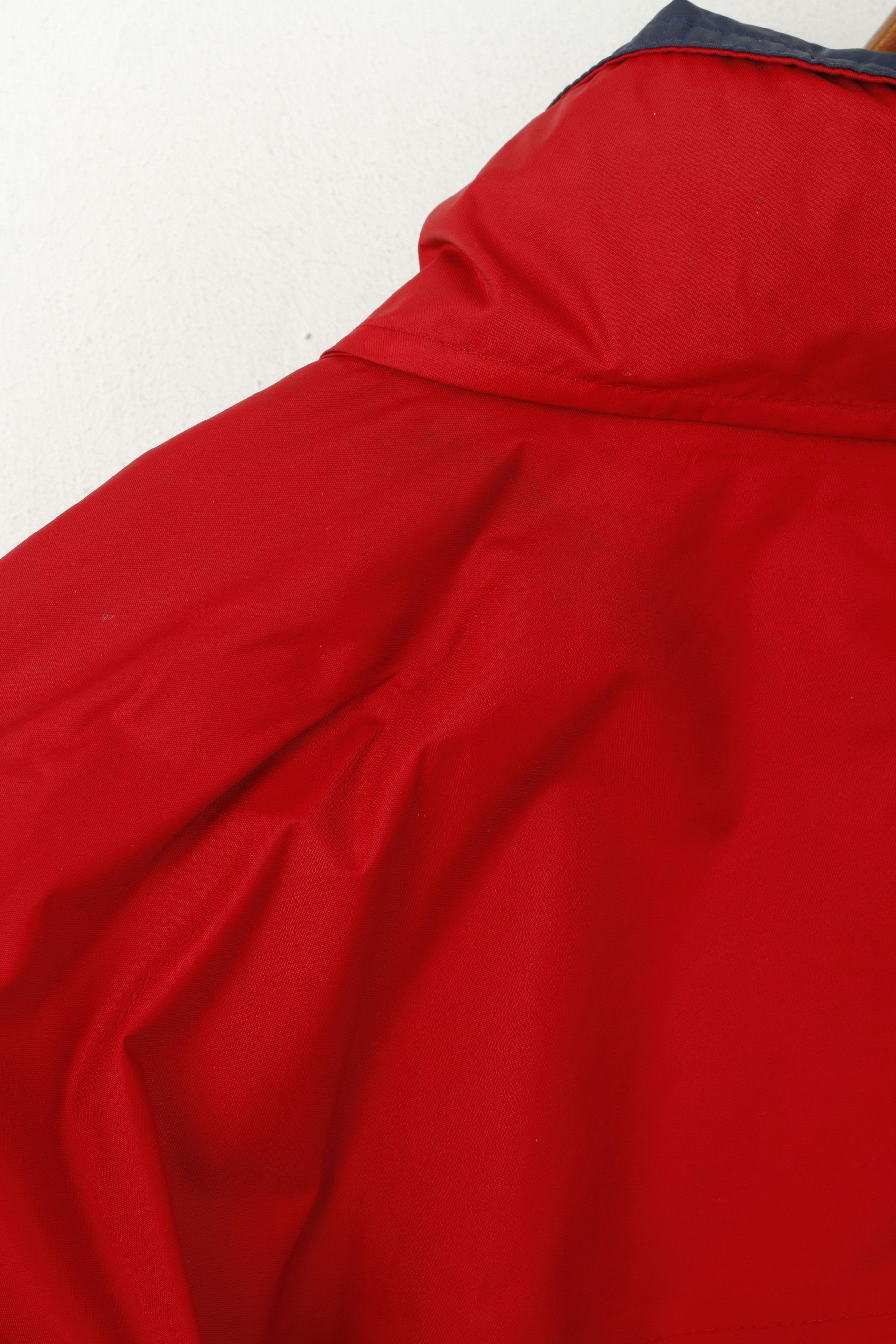 Helly Hansen Helly Hansen Men L Jacket Red Nylon Vintage Top 6129 Size US L / EU 52-54 / 3 - 7 Thumbnail