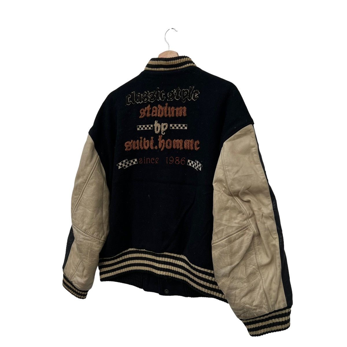 Toyo Enterprises VINTAGE VARSITY JACKET LEATHER HANDLING BIG LOGO SUIBI JAPAN Size US L / EU 52-54 / 3 - 11 Thumbnail