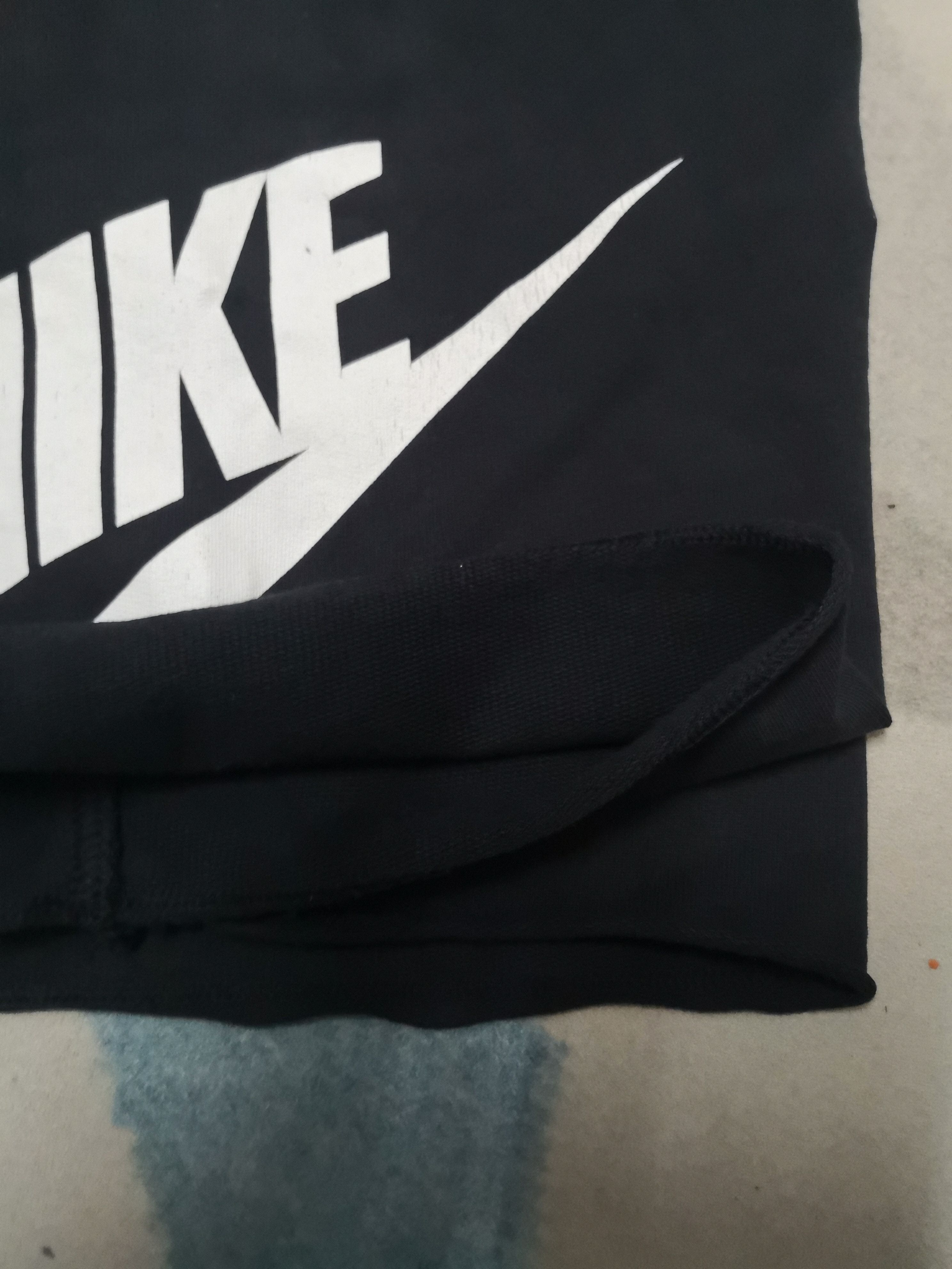 Nike Nike big logo shorts Size US 28 / EU 44 - 2 Thumbnail