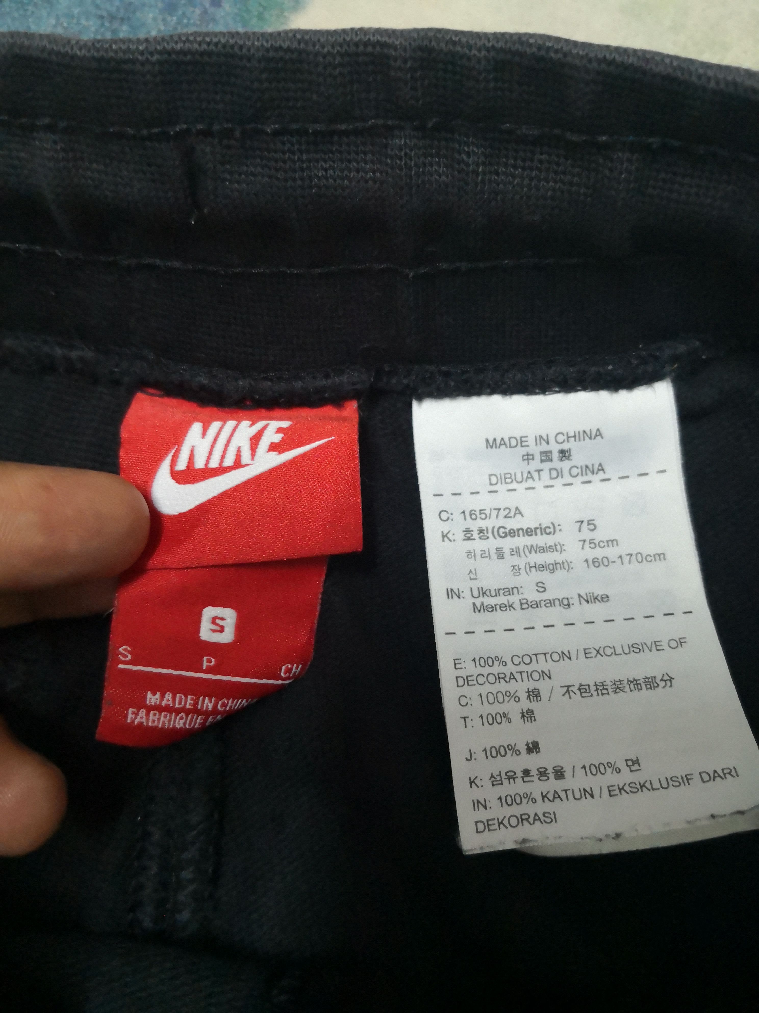 Nike Nike big logo shorts Size US 28 / EU 44 - 5 Thumbnail