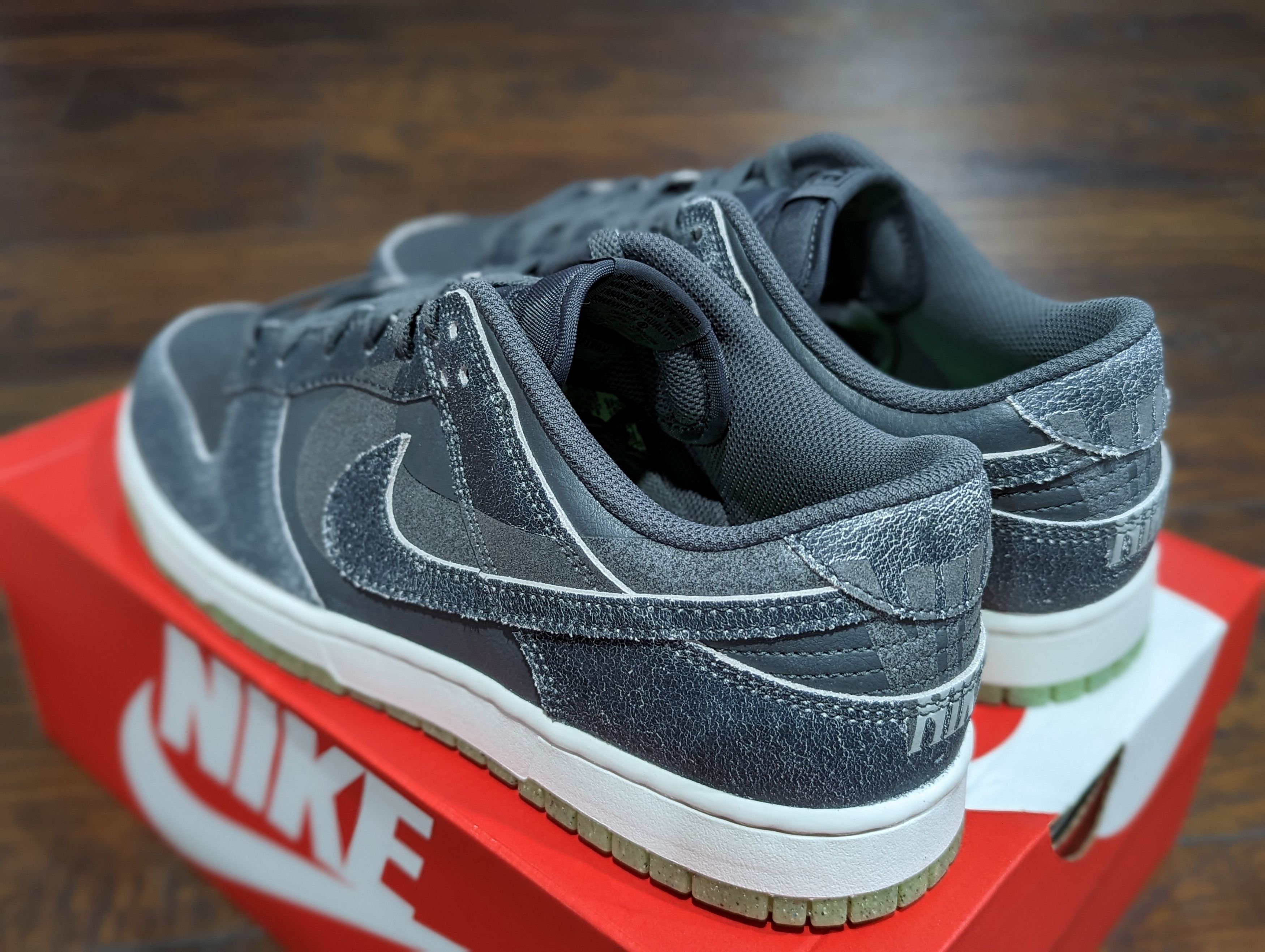 Nike Nike Dunk Low Retro PRM Halloween Size US 11 / EU 44 - 3 Thumbnail