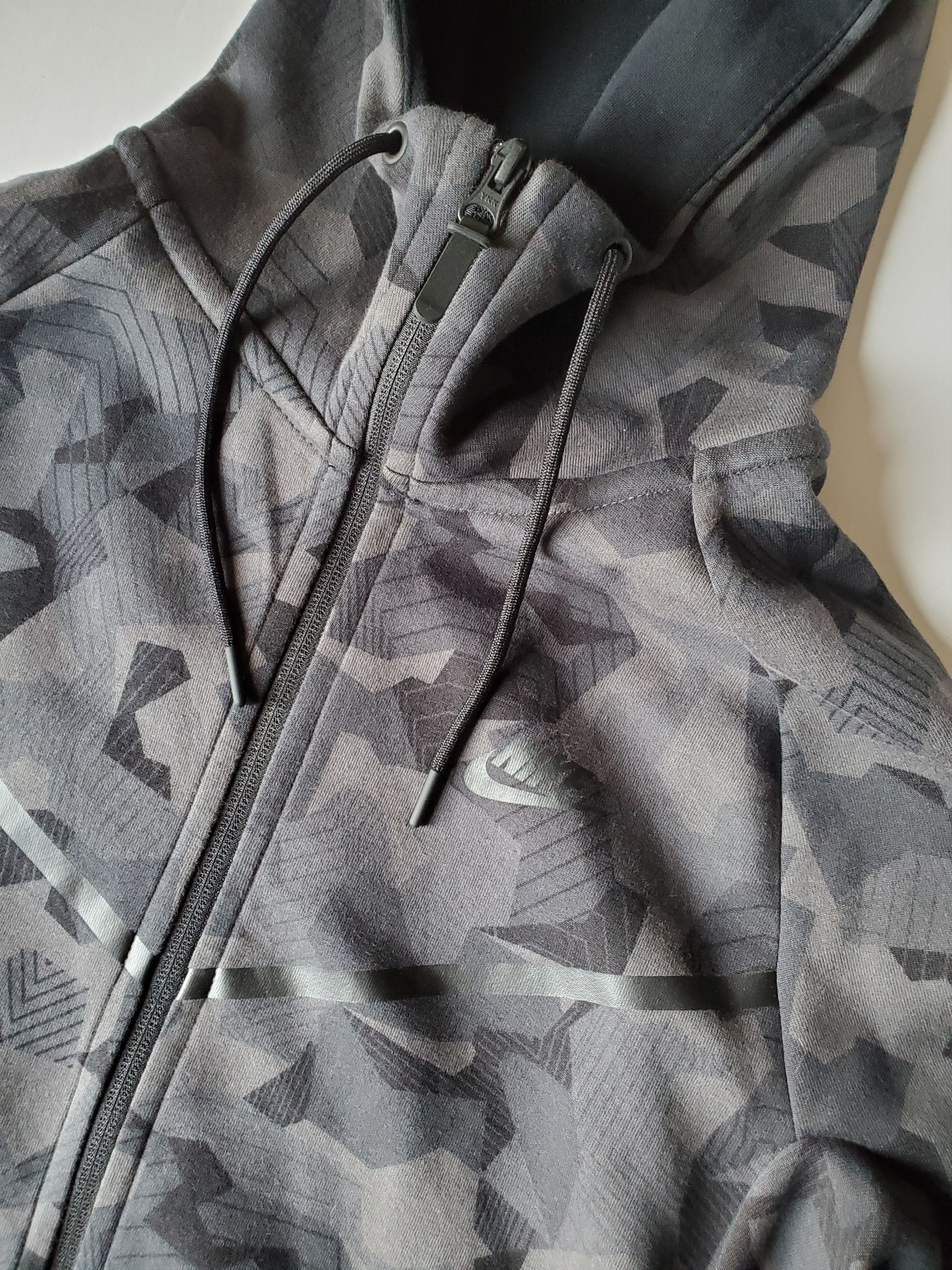 Nike Nike Tech Fleece Windrunner Black Camo Hoodie Sz Small Size US S / EU 44-46 / 1 - 2 Thumbnail