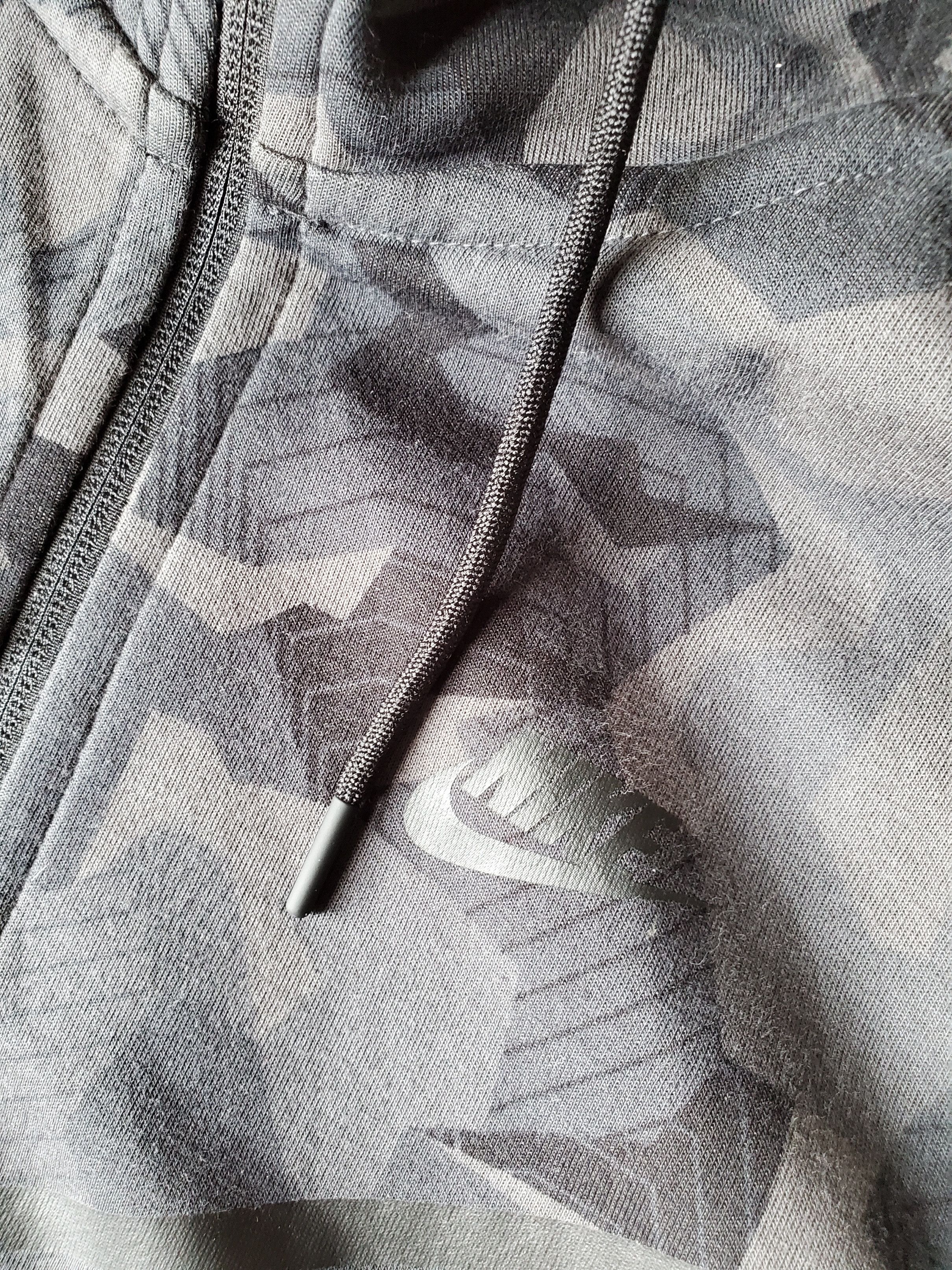 Nike Nike Tech Fleece Windrunner Black Camo Hoodie Sz Small Size US S / EU 44-46 / 1 - 7 Thumbnail
