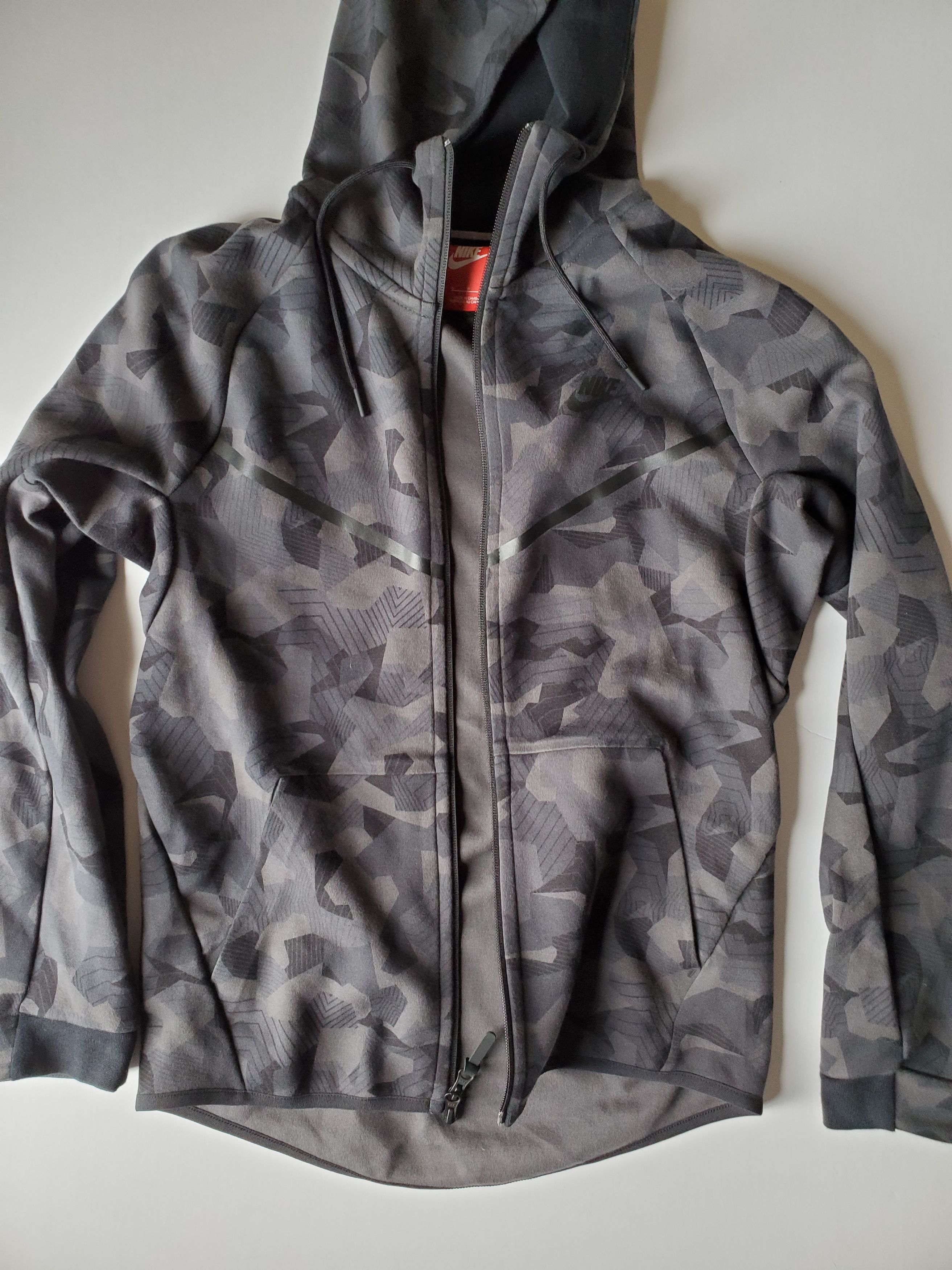 Nike Nike Tech Fleece Windrunner Black Camo Hoodie Sz Small Size US S / EU 44-46 / 1 - 3 Thumbnail