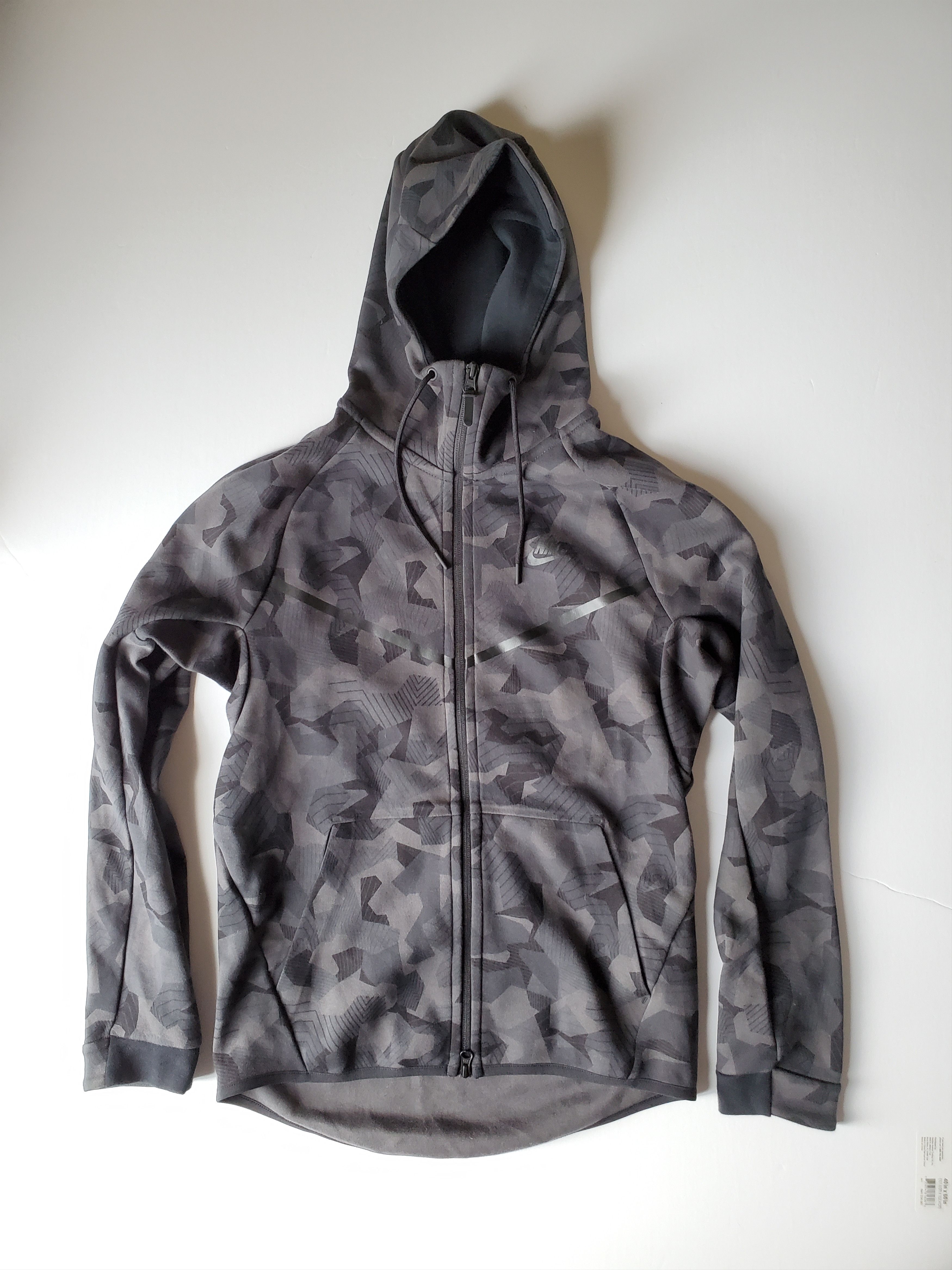 Nike Nike Tech Fleece Windrunner Black Camo Hoodie Sz Small Size US S / EU 44-46 / 1 - 1 Thumbnail