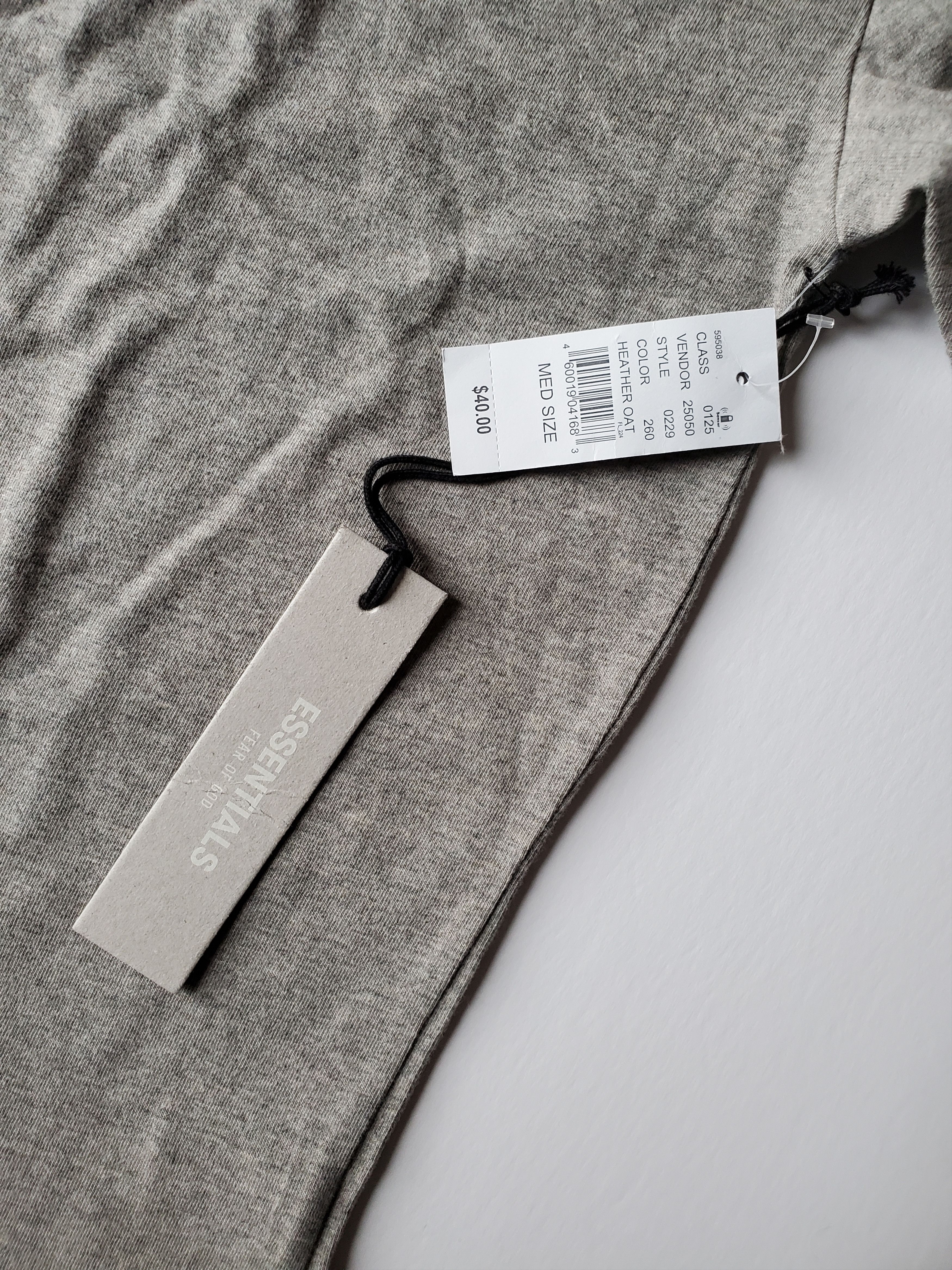 Essentials × FOG × Fear of God NEW FOG Essentials T-Shirt Applique Logo M Tee Fear of God Size US M / EU 48-50 / 2 - 7 Thumbnail