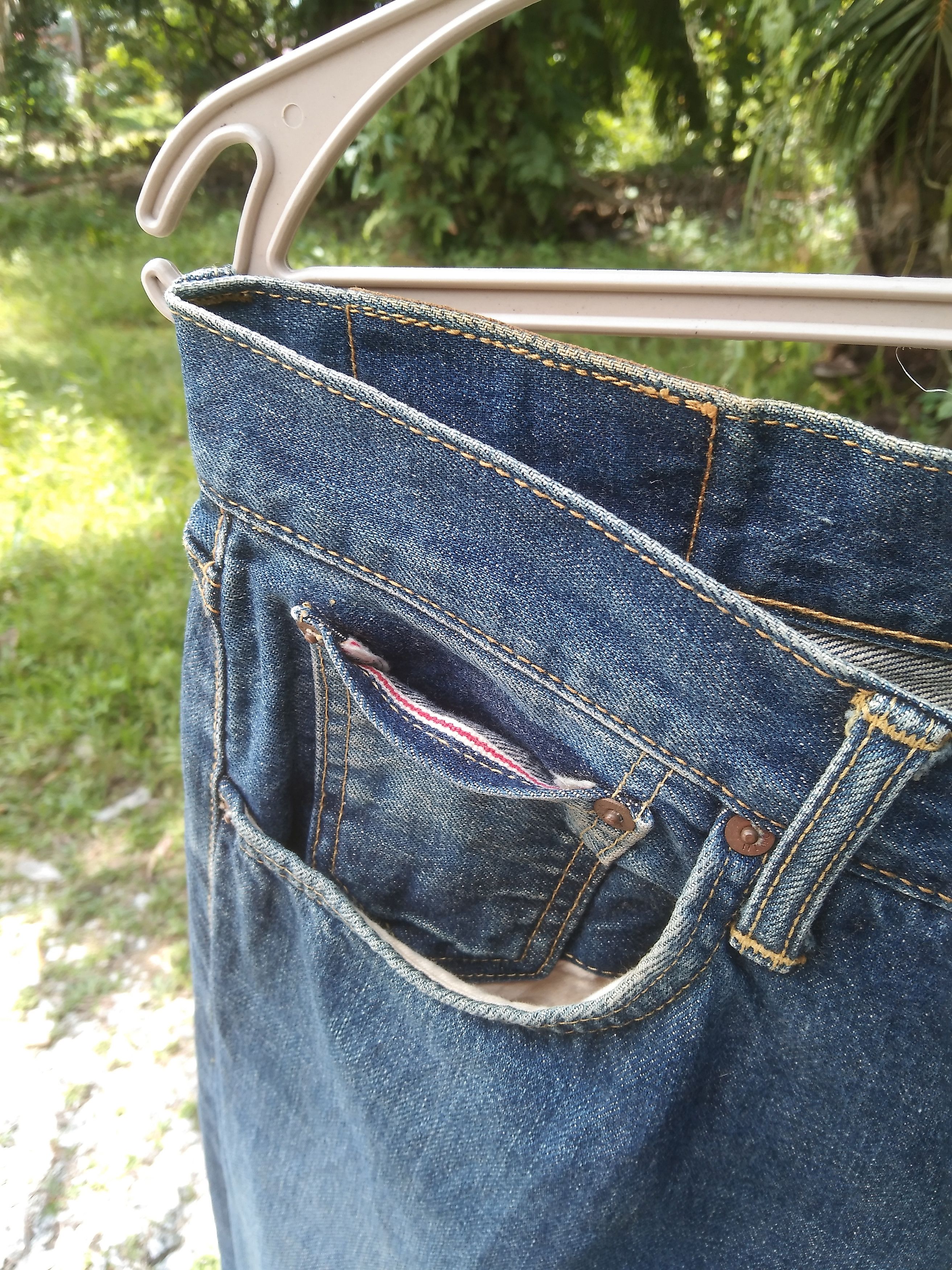 Edwin × Japanese Brand VINTAGE EDWIN 505 SELVEDGE JEANS JAPAN DISTRESSED Size US 30 / EU 46 - 14 Thumbnail