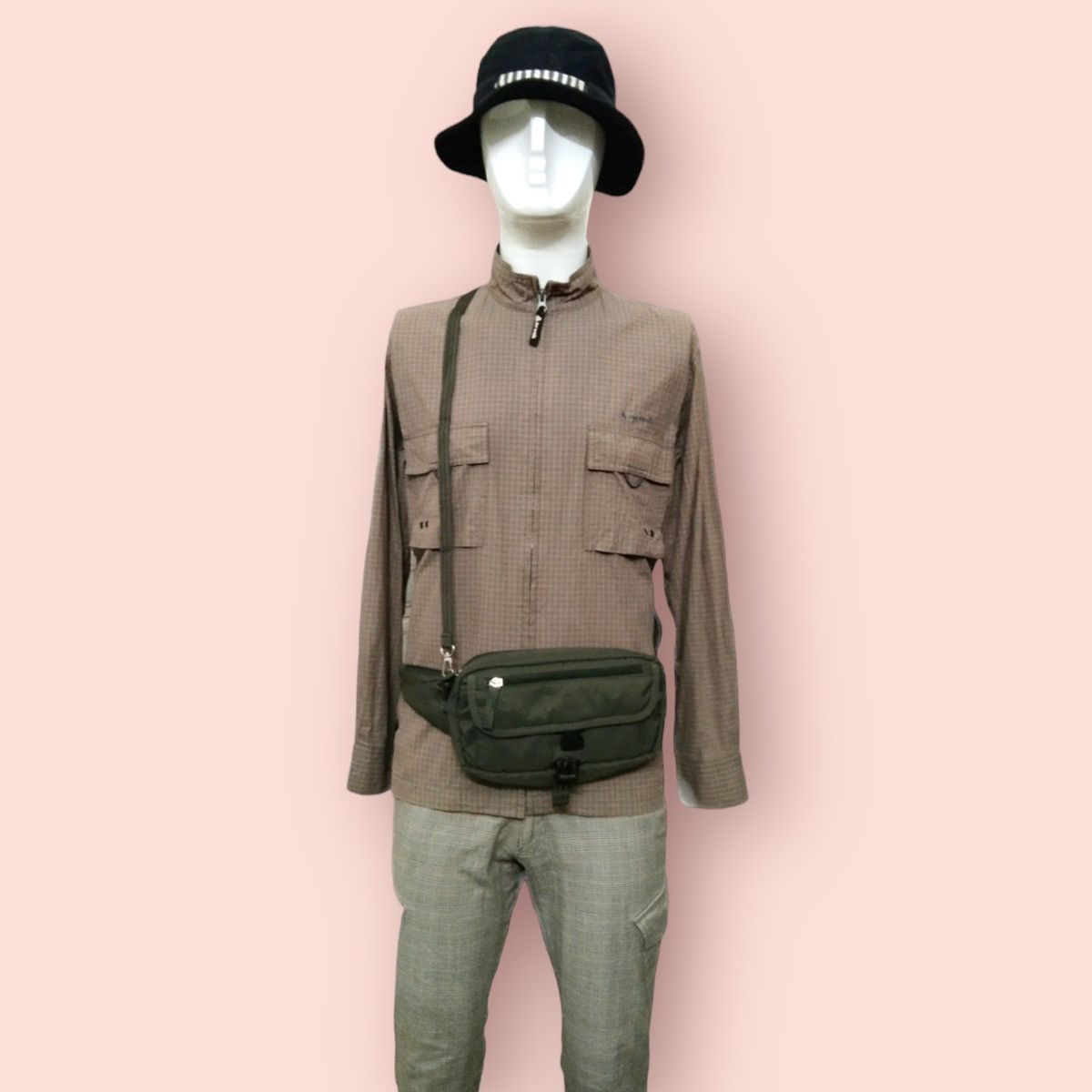 Japanese Brand × Uniqlo UNIQLO 3 WAY UTILITY TRAVEL POUCH/BODYBAG/ WAISTBAG Size ONE SIZE - 18 Thumbnail