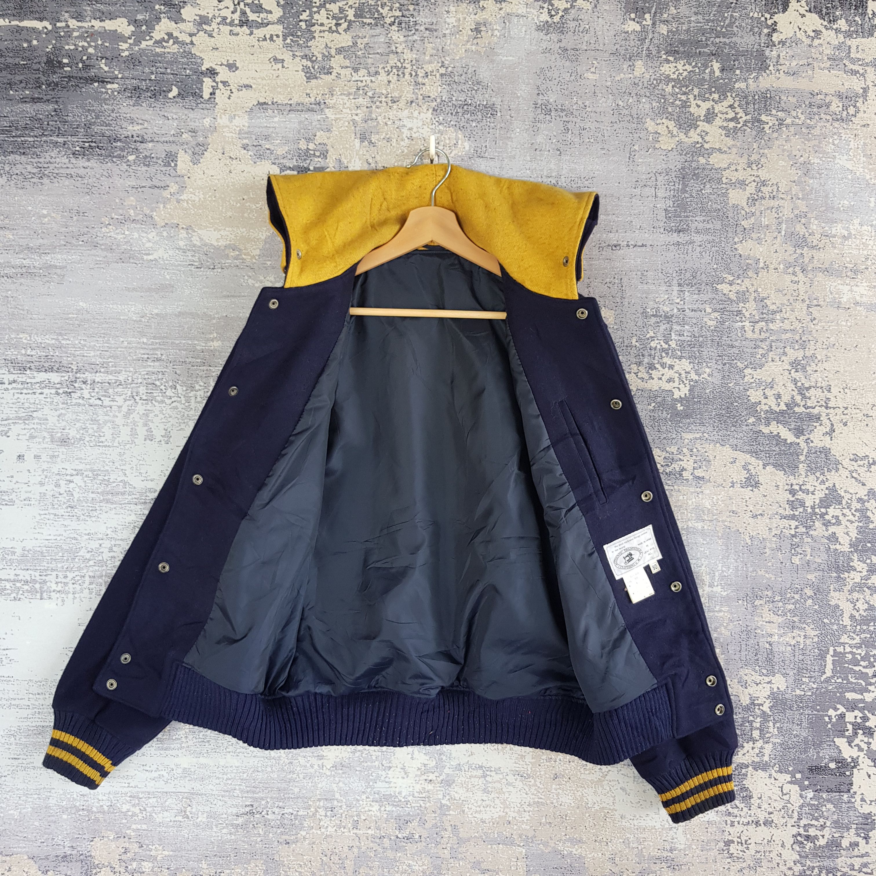 Japanese Brand × Vintage Japanese Varsity Jacket Japan Made Hoodie Wool Jacket Size US L / EU 52-54 / 3 - 8 Thumbnail