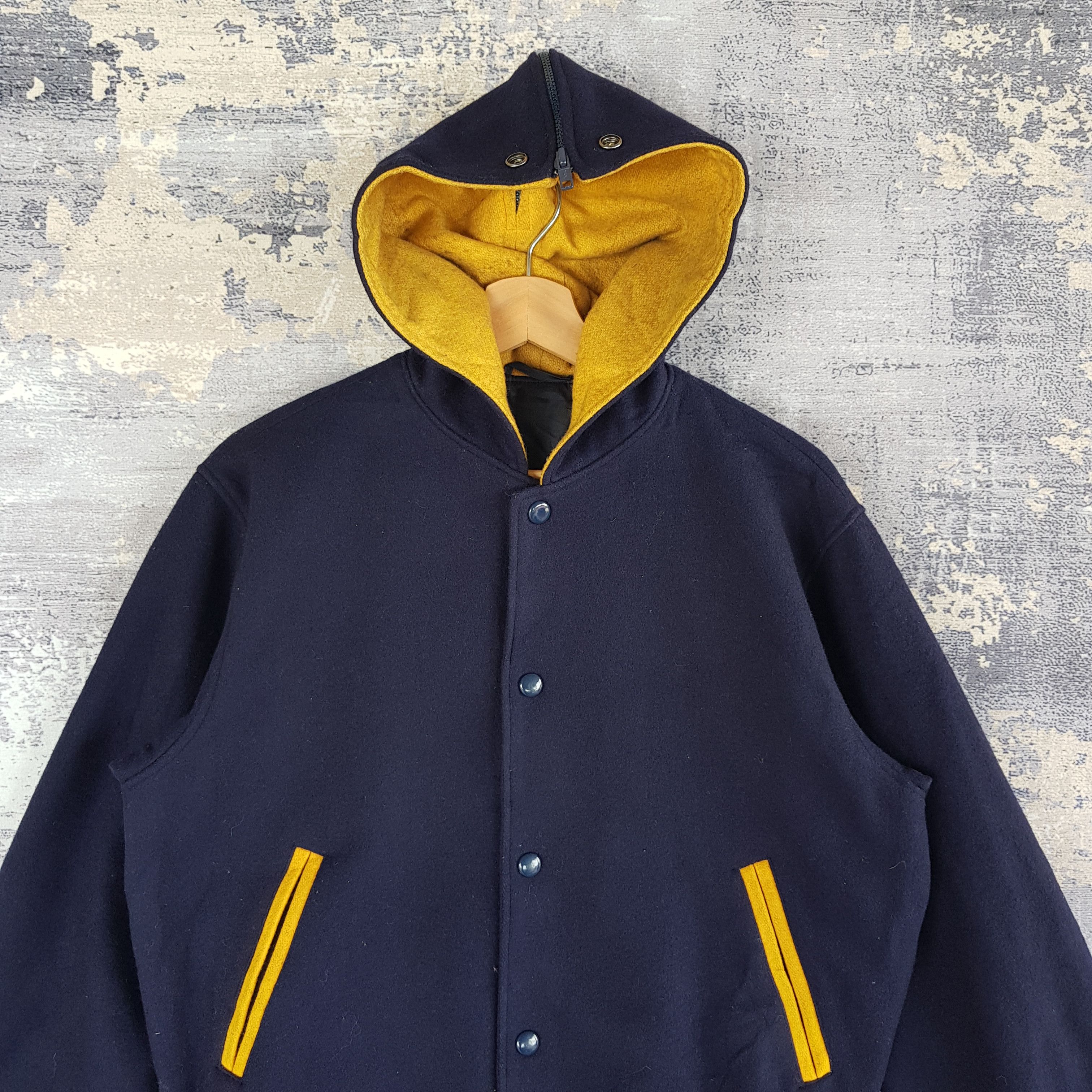Japanese Brand × Vintage Japanese Varsity Jacket Japan Made Hoodie Wool Jacket Size US L / EU 52-54 / 3 - 3 Thumbnail
