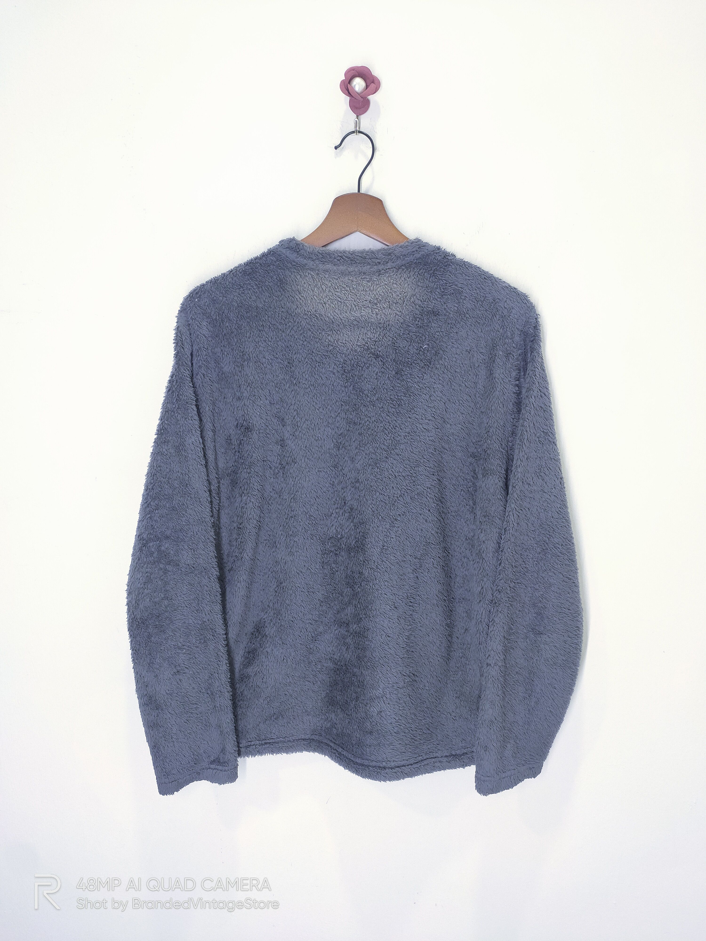 Japanese Brand × Mickey Mouse × Uniqlo Rare UNIQLO MICKEY MOUSE Crewneck Sherpa Fleece Sweatshirt Size M / US 6-8 / IT 42-44 - 2 Thumbnail