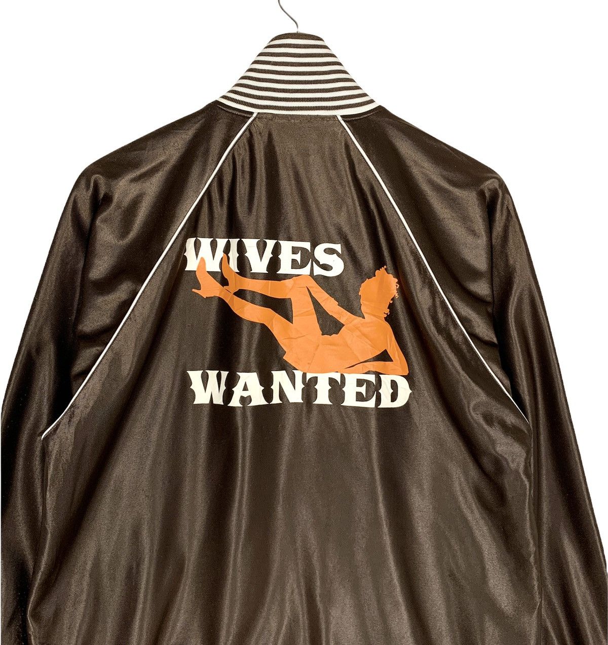 Fubu Rare Fubu Sweater Wives Wanted Nice Graphic Brown Colour Size US L / EU 52-54 / 3 - 2 Thumbnail