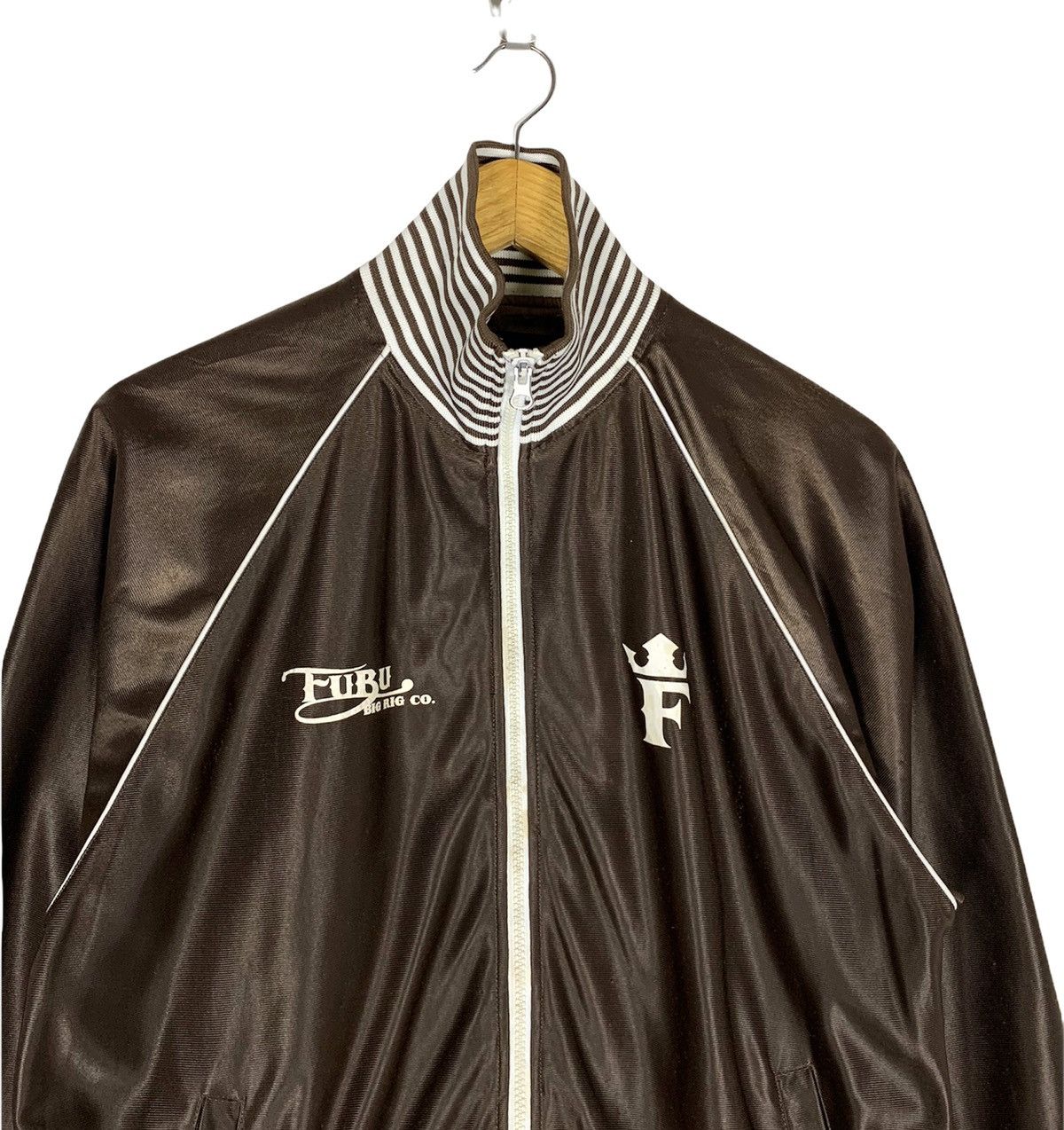 Fubu Rare Fubu Sweater Wives Wanted Nice Graphic Brown Colour Size US L / EU 52-54 / 3 - 4 Thumbnail