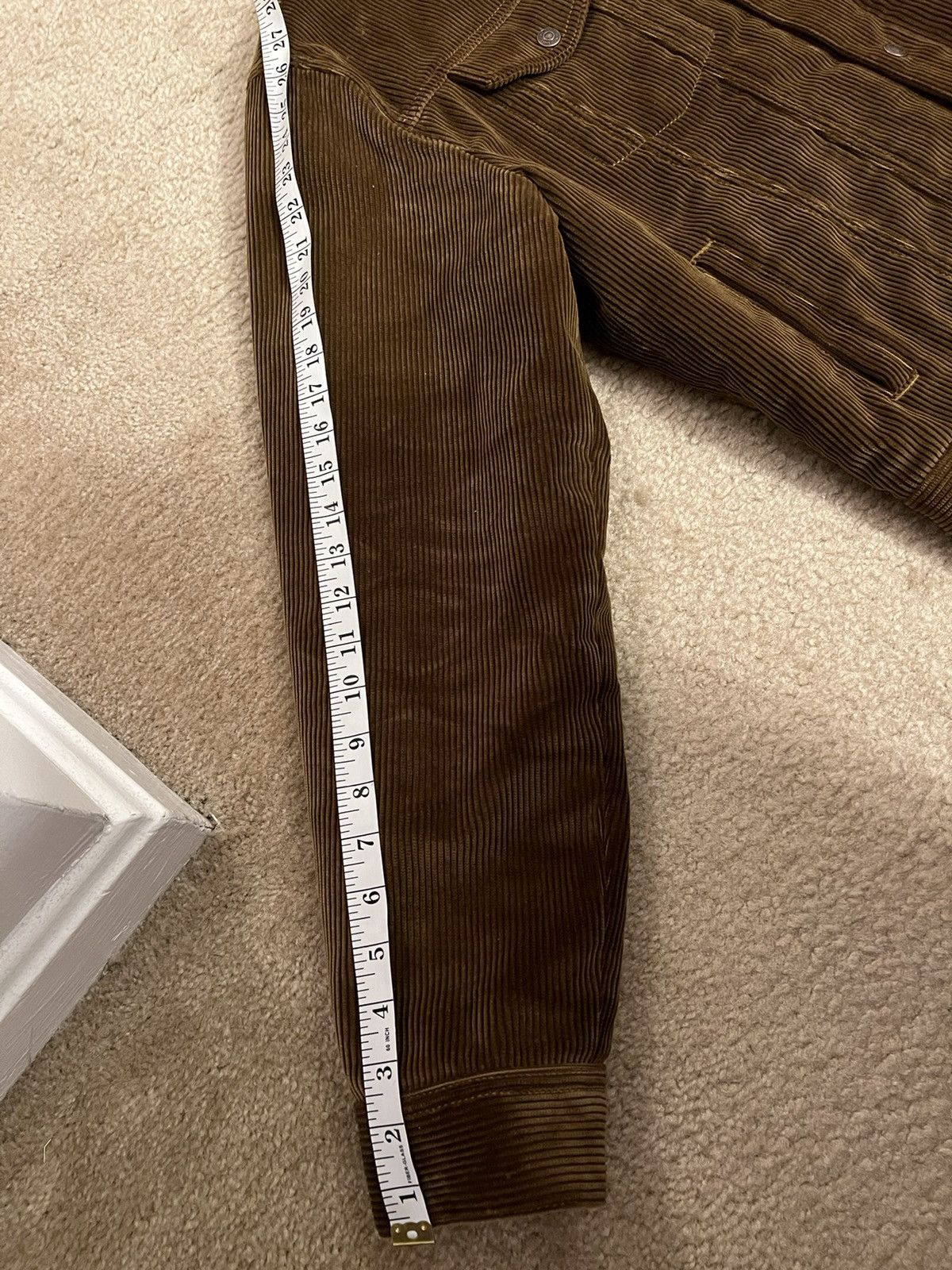 Celine Classic Tan Trucker Jacket in Corduroy Size US M / EU 48-50 / 2 - 7 Thumbnail