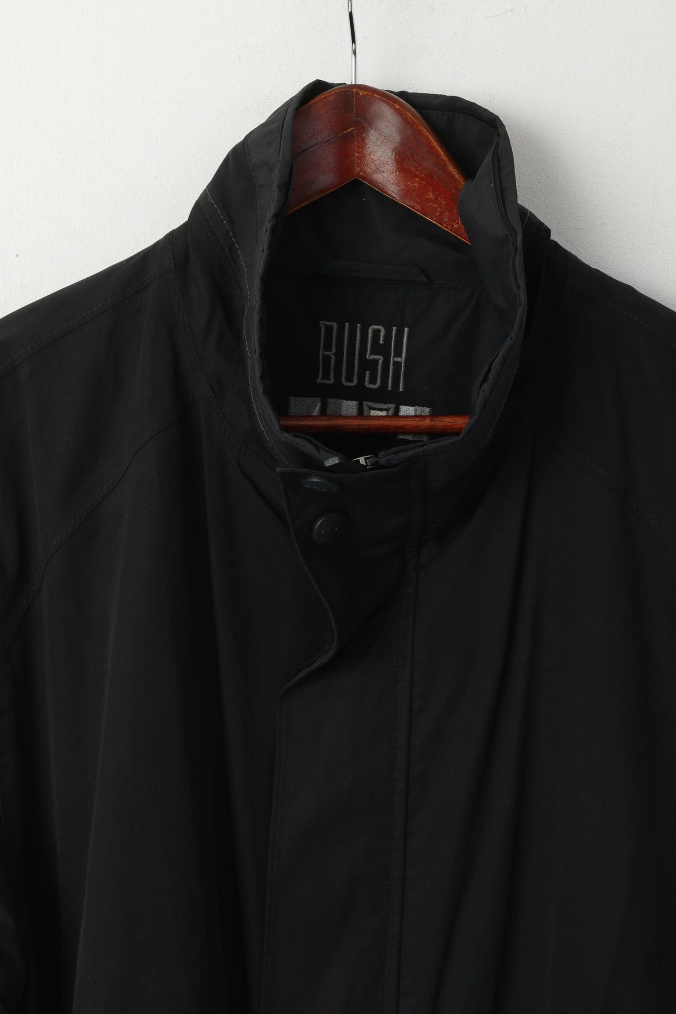 Vintage Bush Men 46 XL Jacket Black Sympatex Technlogy Top 3116 Size US XL / EU 56 / 4 - 2 Thumbnail