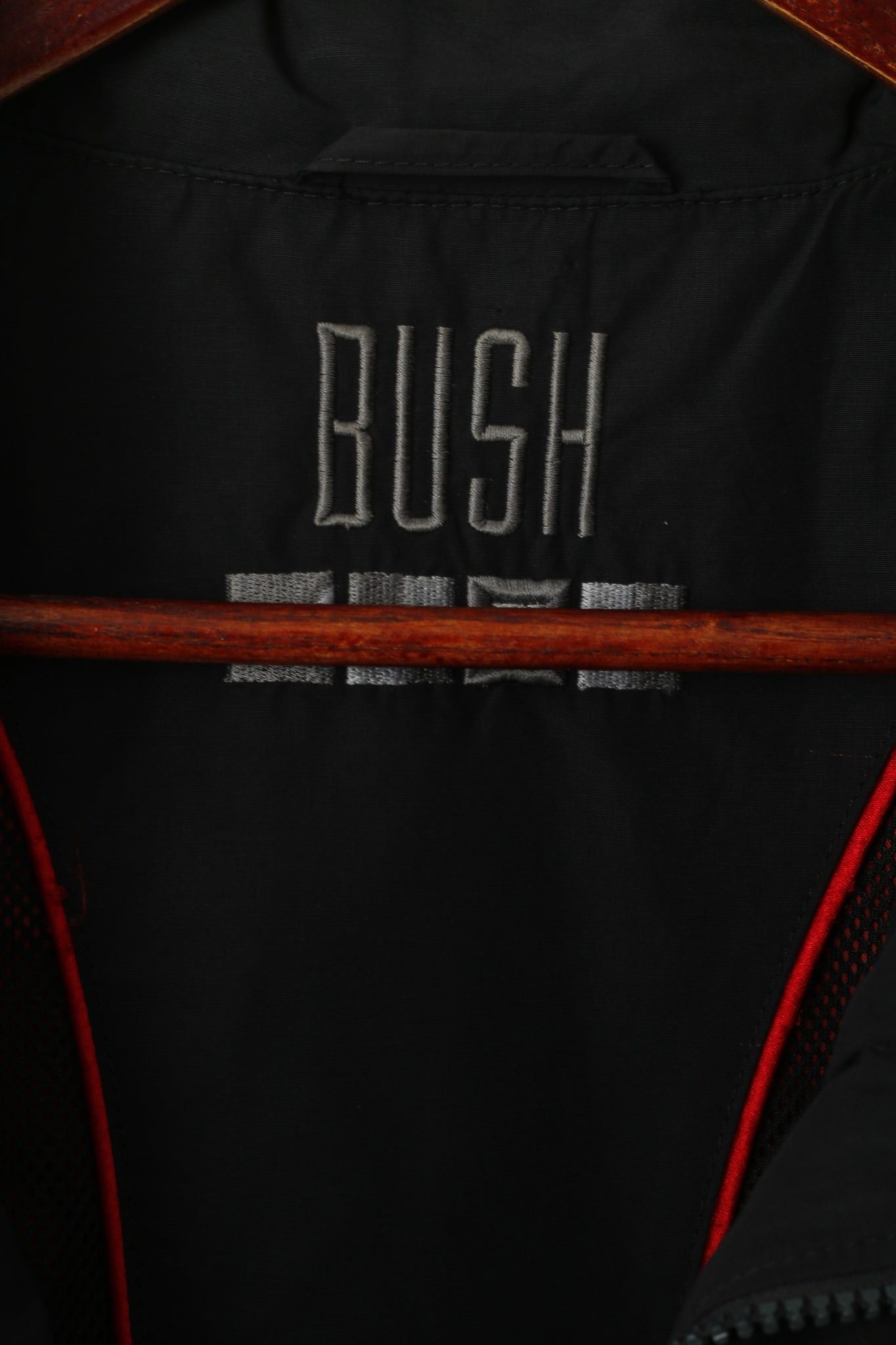 Vintage Bush Men 46 XL Jacket Black Sympatex Technlogy Top 3116 Size US XL / EU 56 / 4 - 5 Thumbnail