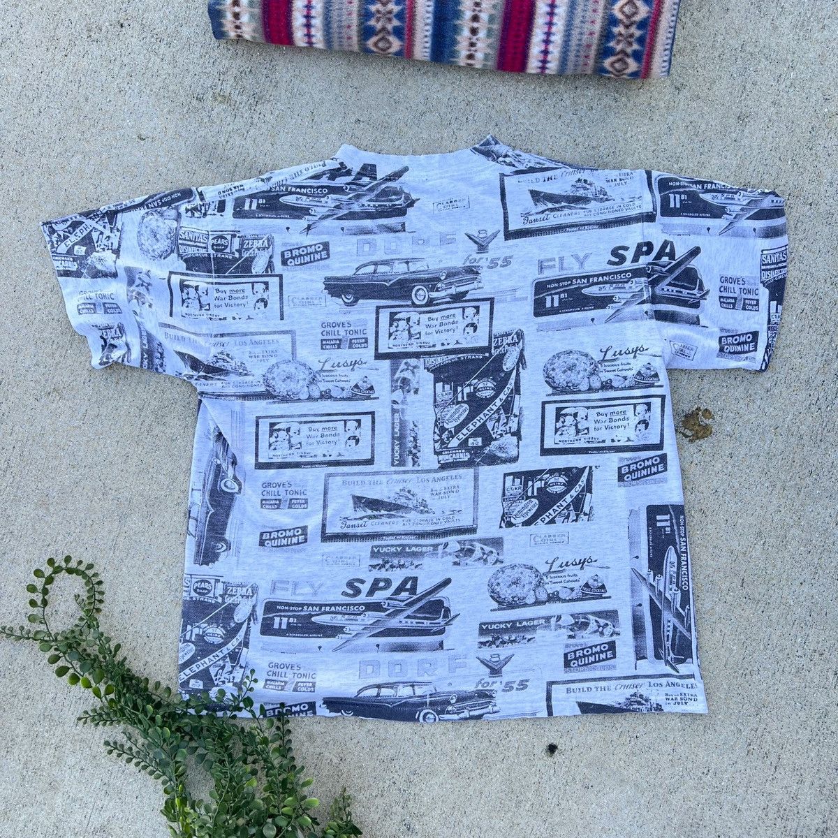 Vintage Vintage RARE 90s All Over Print 1950s Adverts Cars Planes Size US XL / EU 56 / 4 - 8 Thumbnail