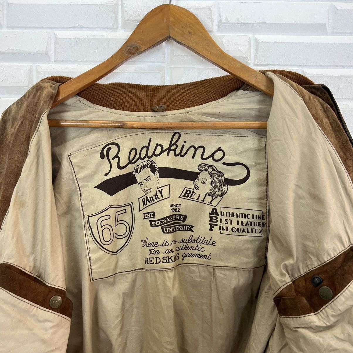Toyo Enterprises VINTAGE REDSKINS PARIS GENUINE LEATHER BIG LOGO LINING Size US L / EU 52-54 / 3 - 14 Thumbnail