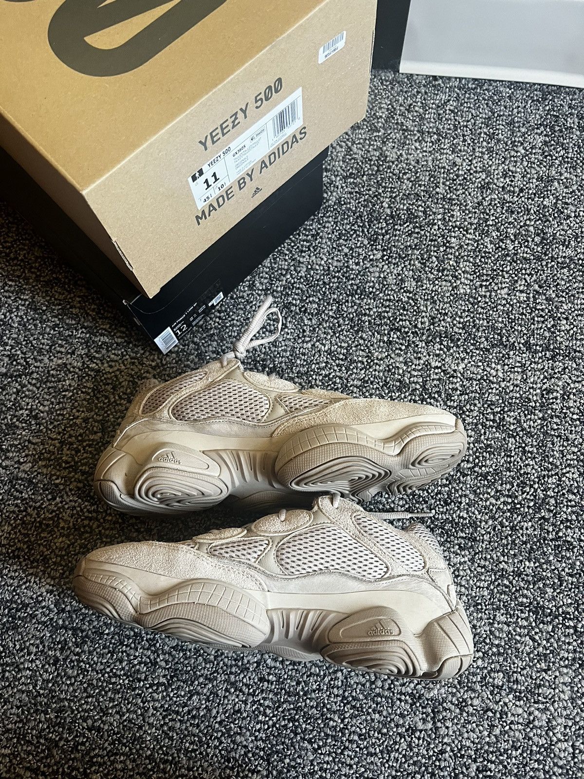 Adidas Yeezy 500 Taupe light Size US 11 / EU 44 - 5 Thumbnail