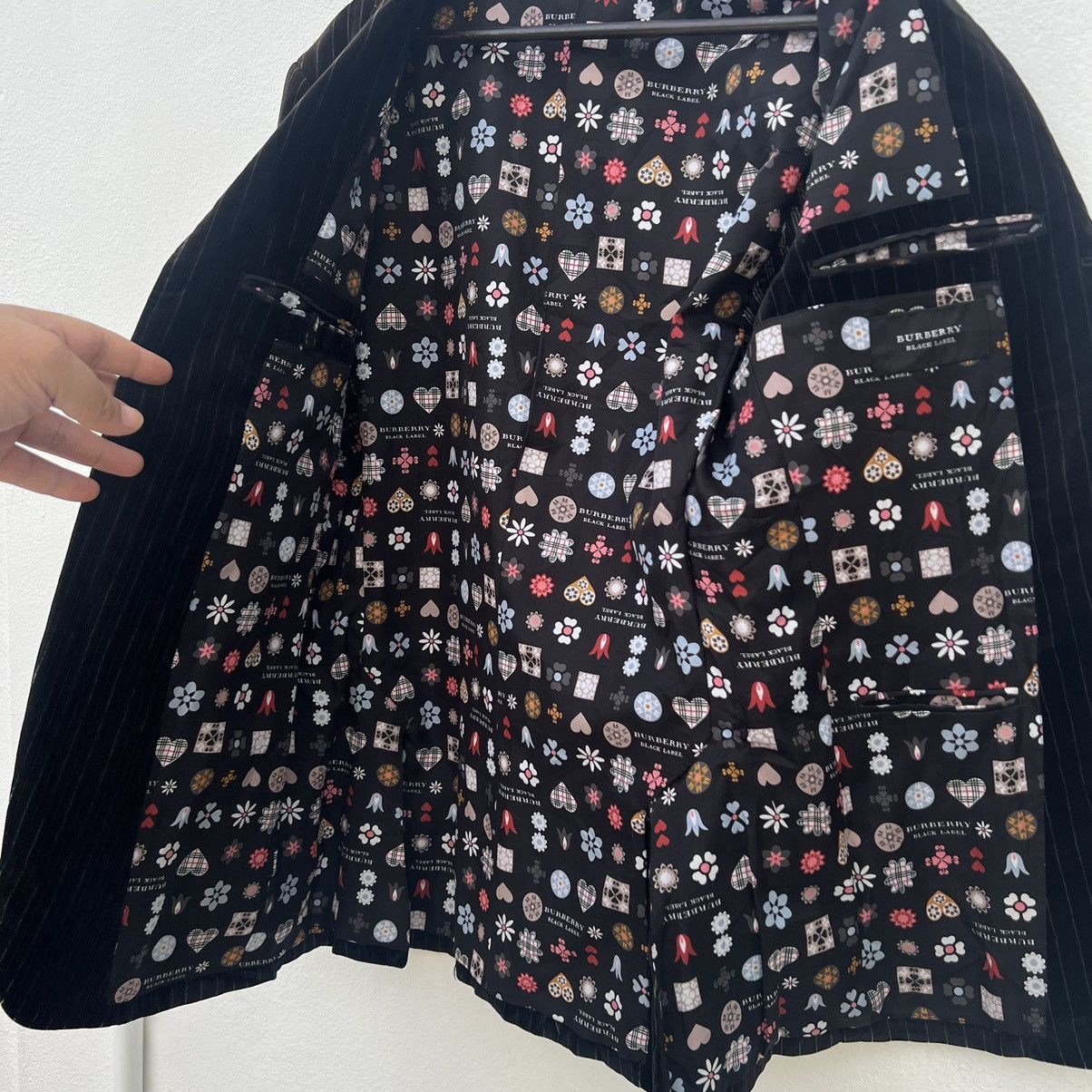Burberry BURBERRY BLACK LABEL VELVEL CASUAL JACKET FULL PRINT Size US M / EU 48-50 / 2 - 11 Thumbnail