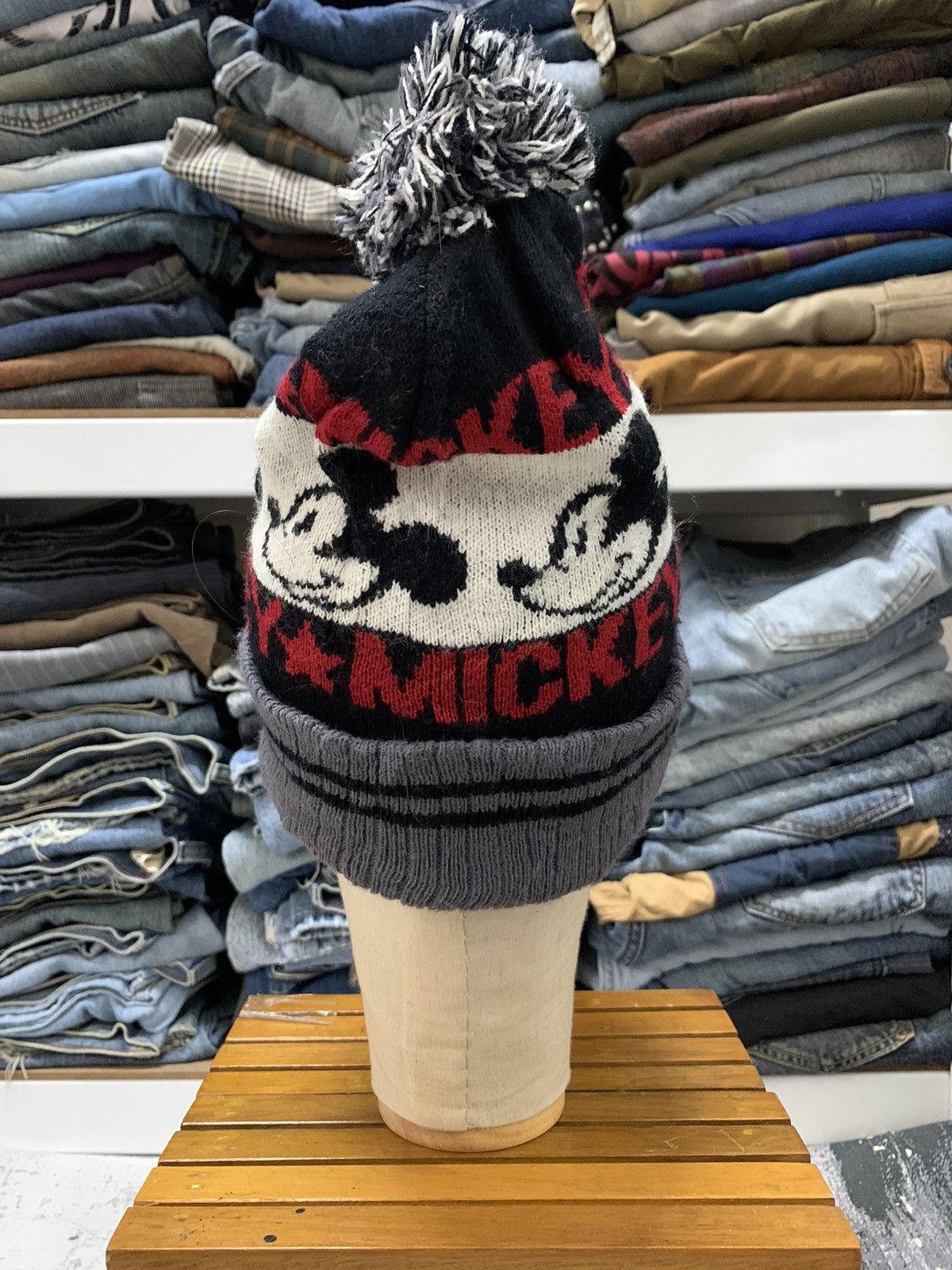 Mickey Mouse Mickey Mouse Ski Snowboarding Beanie Hat Size ONE SIZE - 4 Thumbnail
