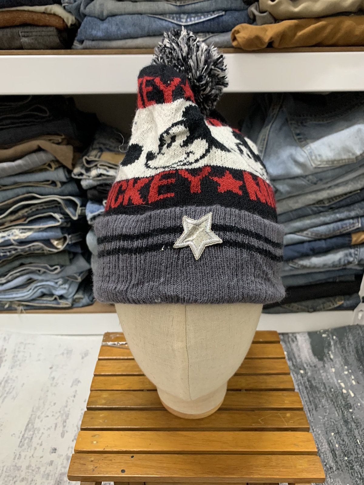 Mickey Mouse Mickey Mouse Ski Snowboarding Beanie Hat Size ONE SIZE - 2 Thumbnail