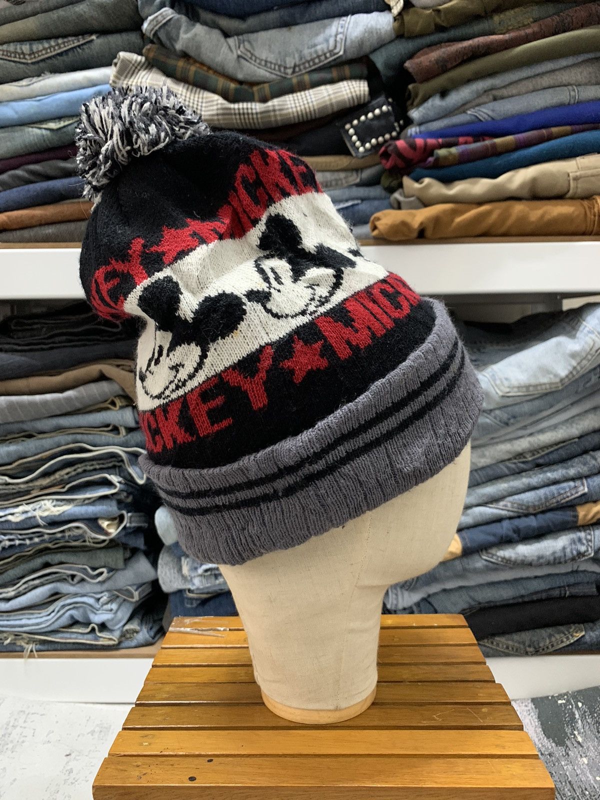 Mickey Mouse Mickey Mouse Ski Snowboarding Beanie Hat Size ONE SIZE - 5 Thumbnail